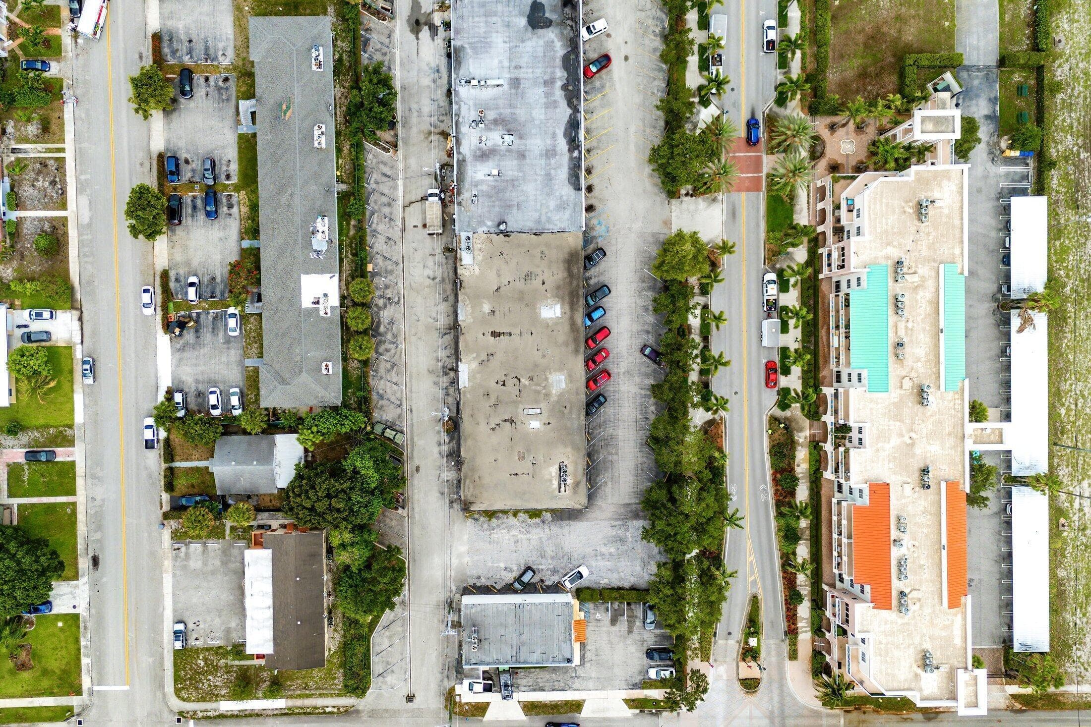 810 Park Avenue, Lake Park, FL 33403 — photo 10 of 20