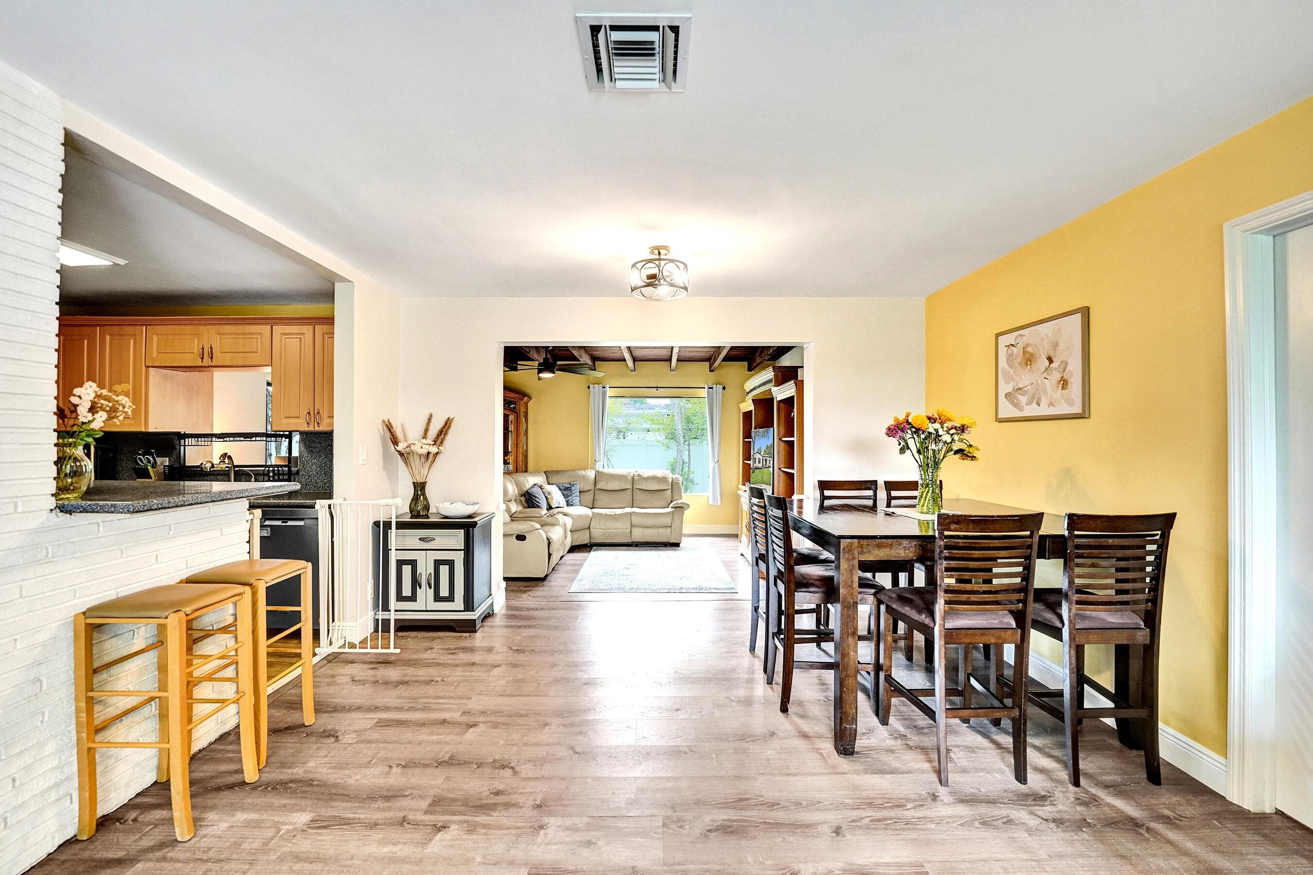 1341 N 30th Road, Hollywood, FL 33021 — photo 16 of 65