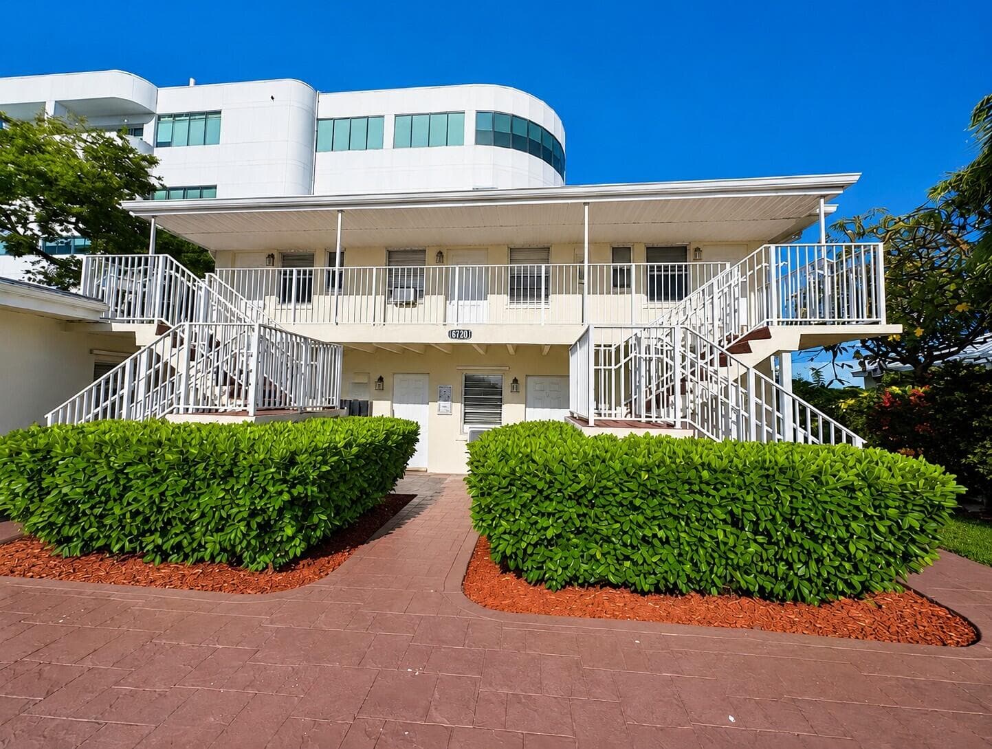 2620 East Way 6, West Palm Beach, FL 33404 — photo 1 of 5