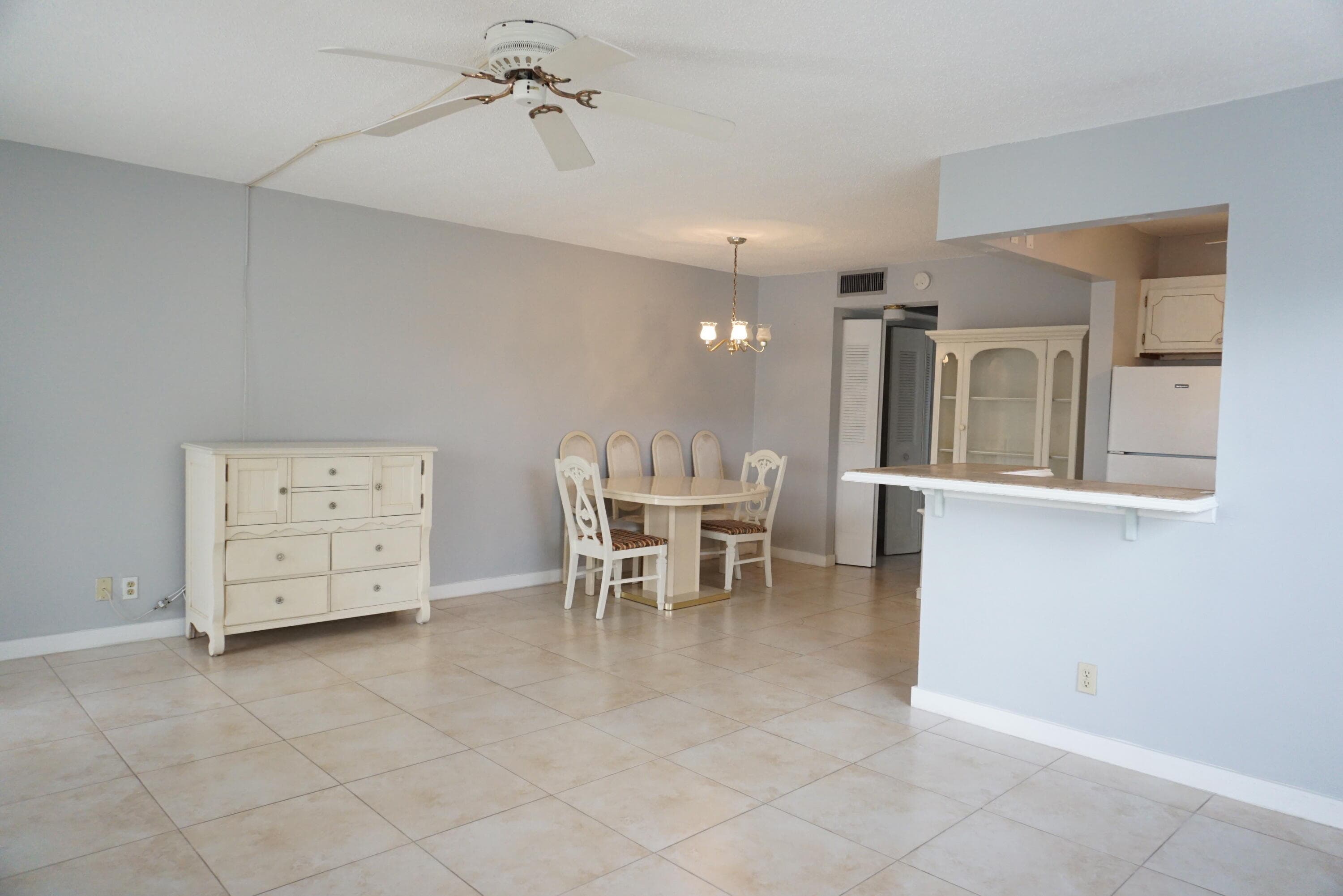 298 Windsor M, West Palm Beach, FL 33417 — photo 3 of 9