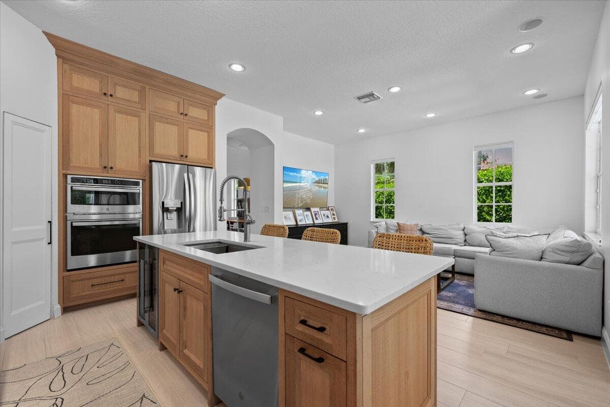 2104 Spring Court, Palm Beach Gardens, FL 33410 — photo 11 of 73