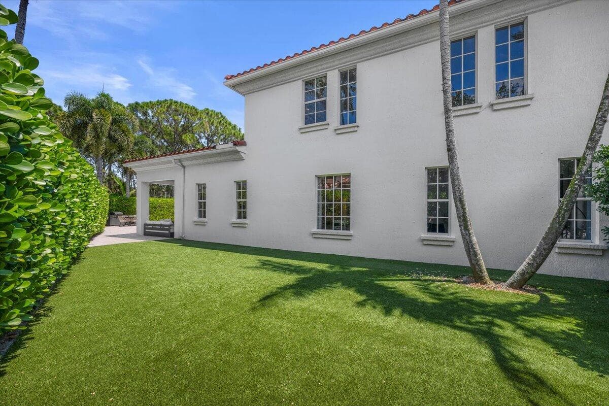 2104 Spring Court, Palm Beach Gardens, FL 33410 — photo 44 of 73