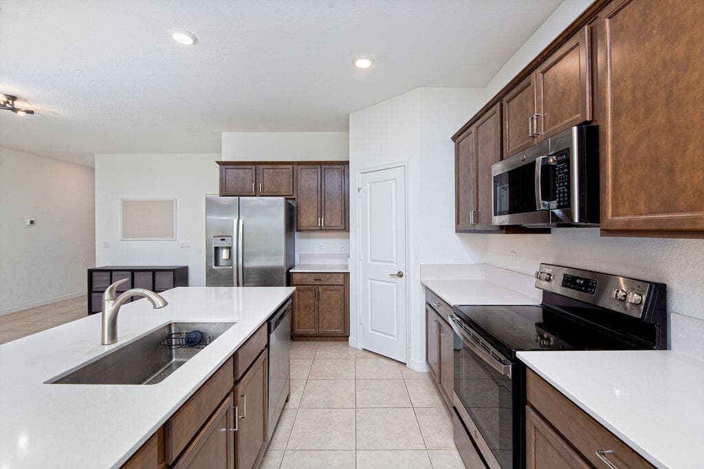 7647 NW Old Grove Lane, Port St. Lucie, FL 34987 — photo 12 of 77