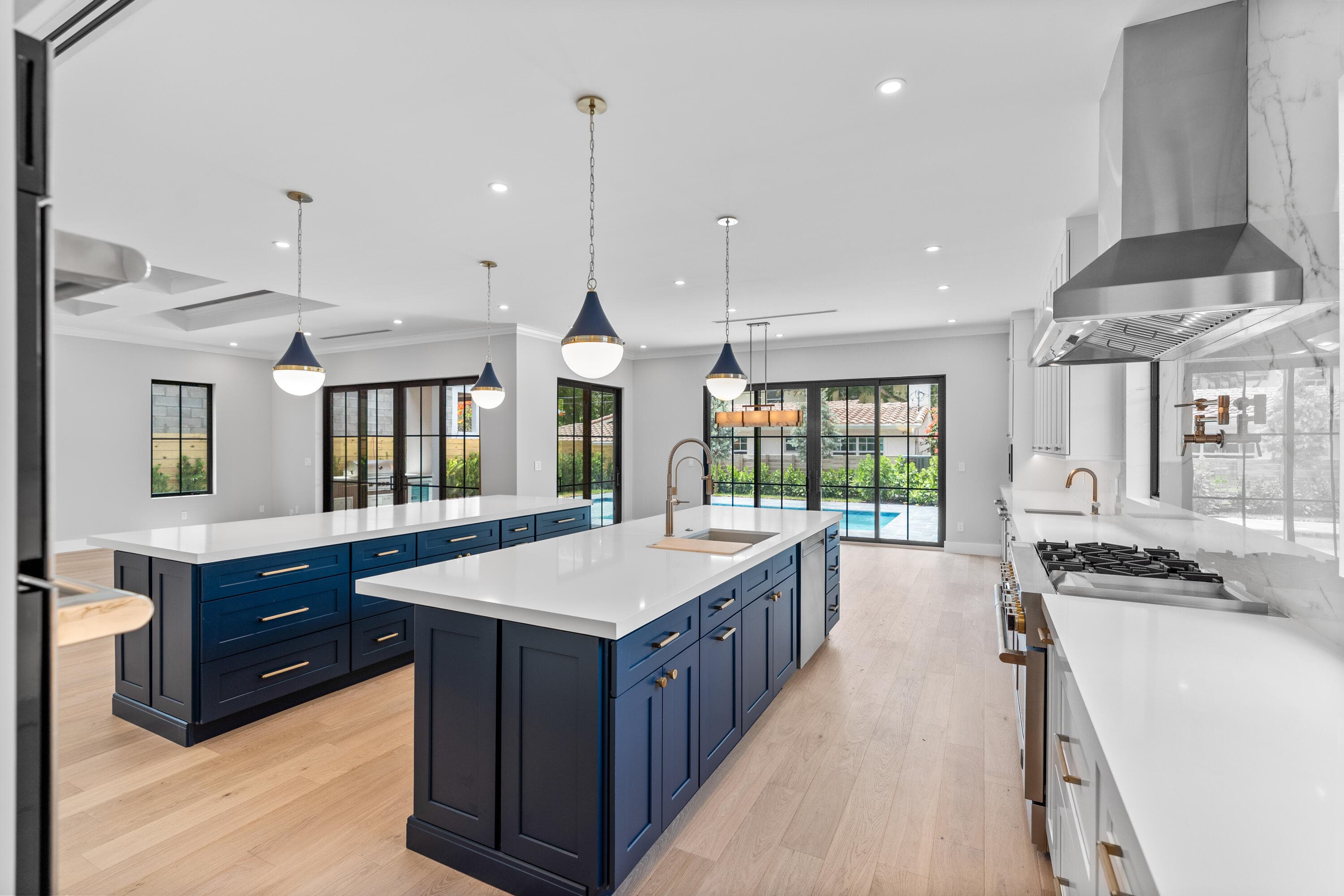 1016 SE 8th Street, Fort Lauderdale, FL 33316 — photo 1 of 93
