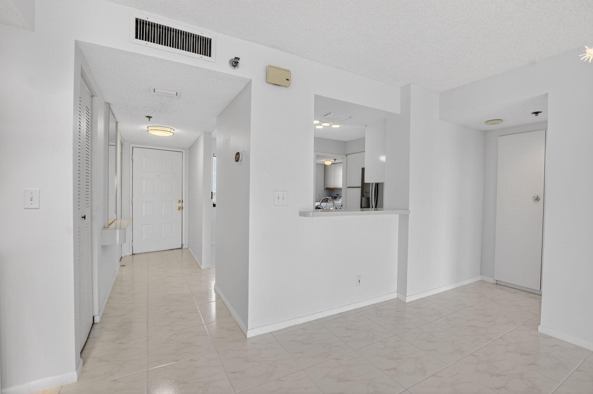 7370 S Oriole Boulevard 802, Delray Beach, FL 33446 — photo 4 of 40