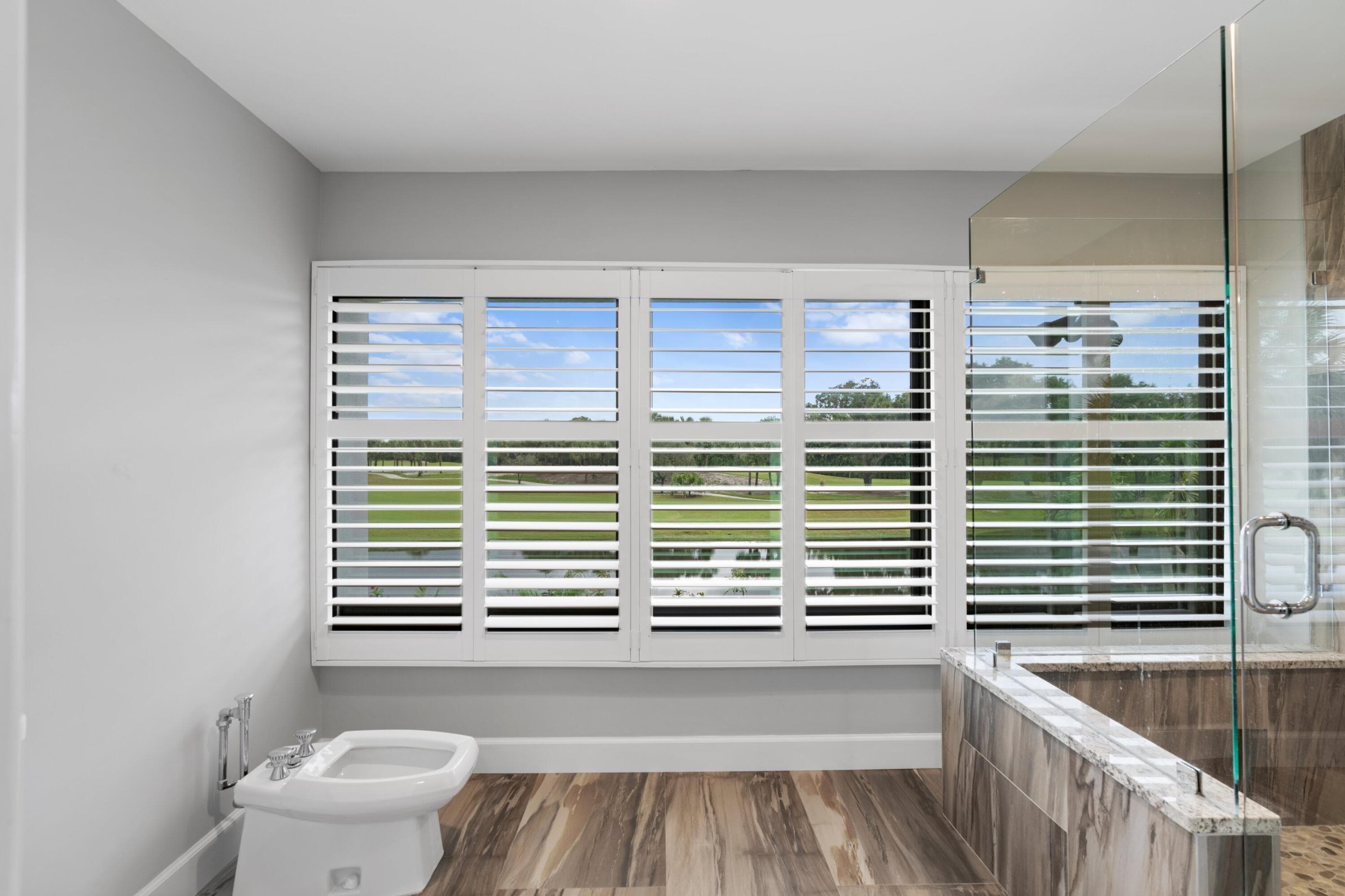 2435 Presidential Way G, West Palm Beach, FL 33401 — photo 23 of 35