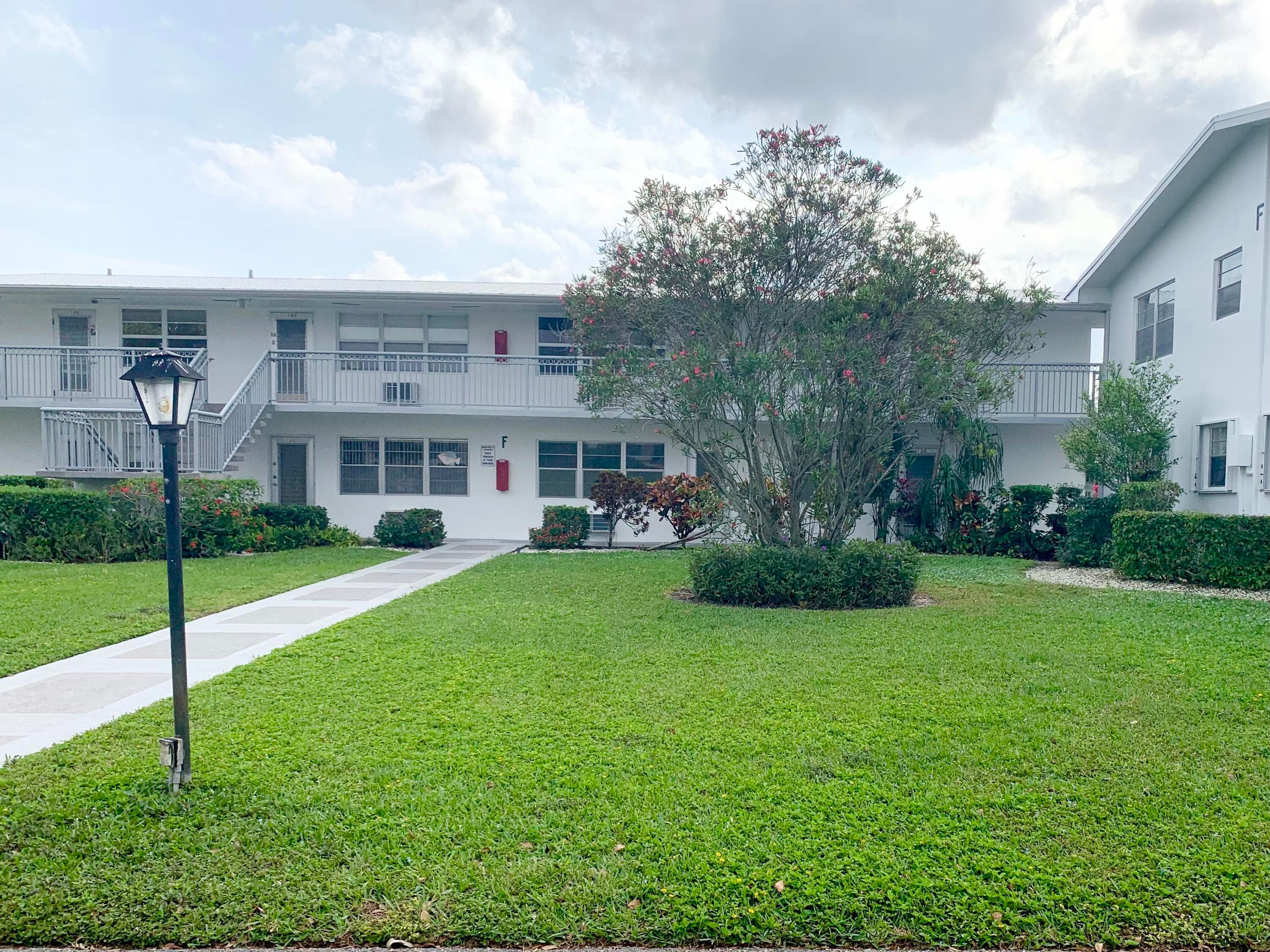 130 Sheffield F, West Palm Beach, FL 33417 — photo 2 of 34