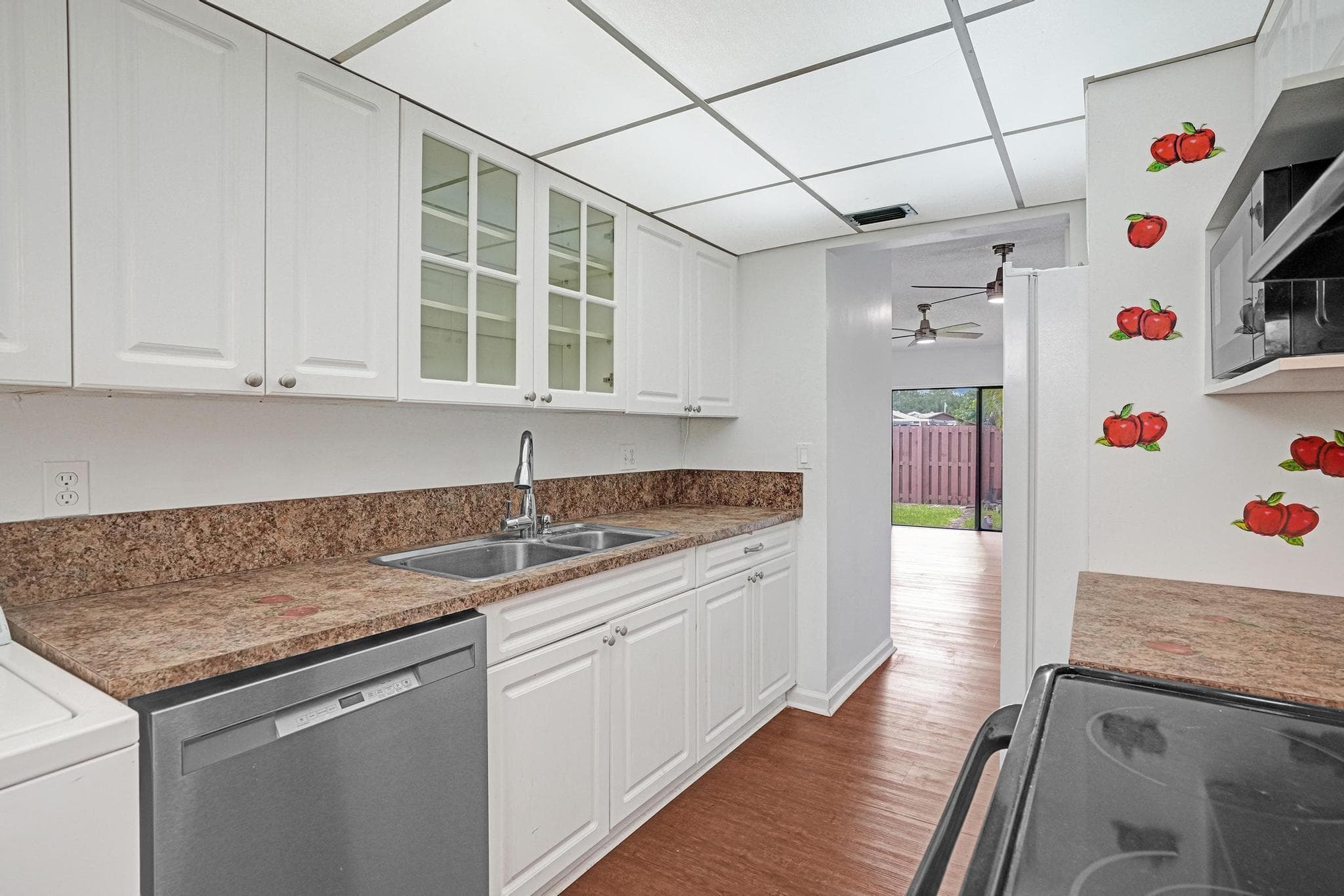 13934 SW 52nd Terrace, Miami, FL 33175 — photo 10 of 33