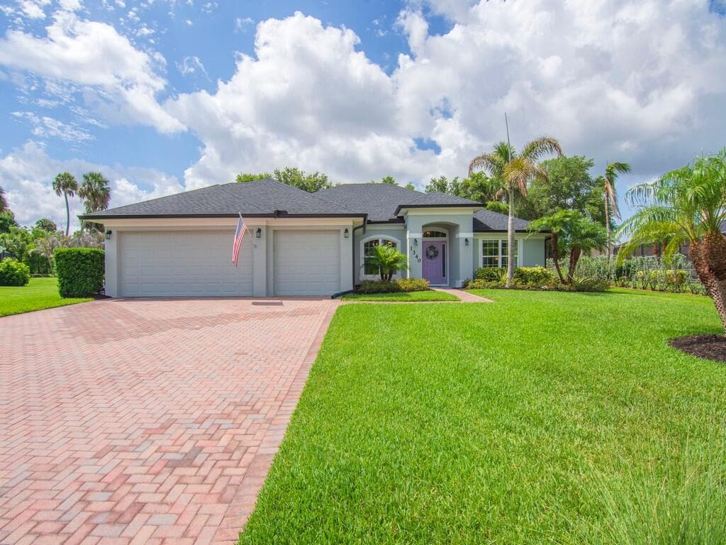 1340 Willow Oak Court, Vero Beach, FL 32966 — photo 3 of 34