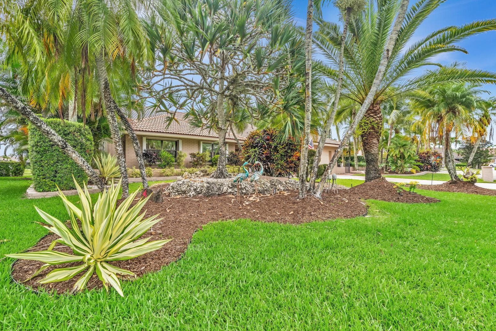 7640 NW 87th Avenue, Tamarac, FL 33321 — photo 3 of 67