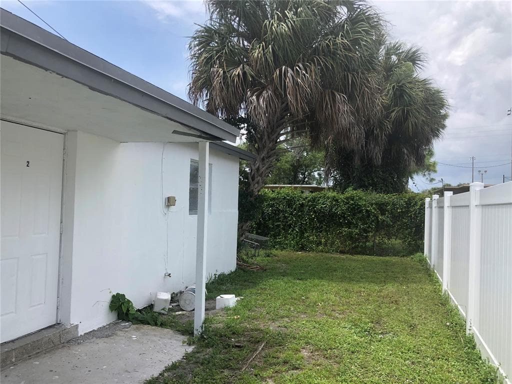 839 NW 14th Avenue 1, Fort Lauderdale, FL 33311 — photo 9 of 11