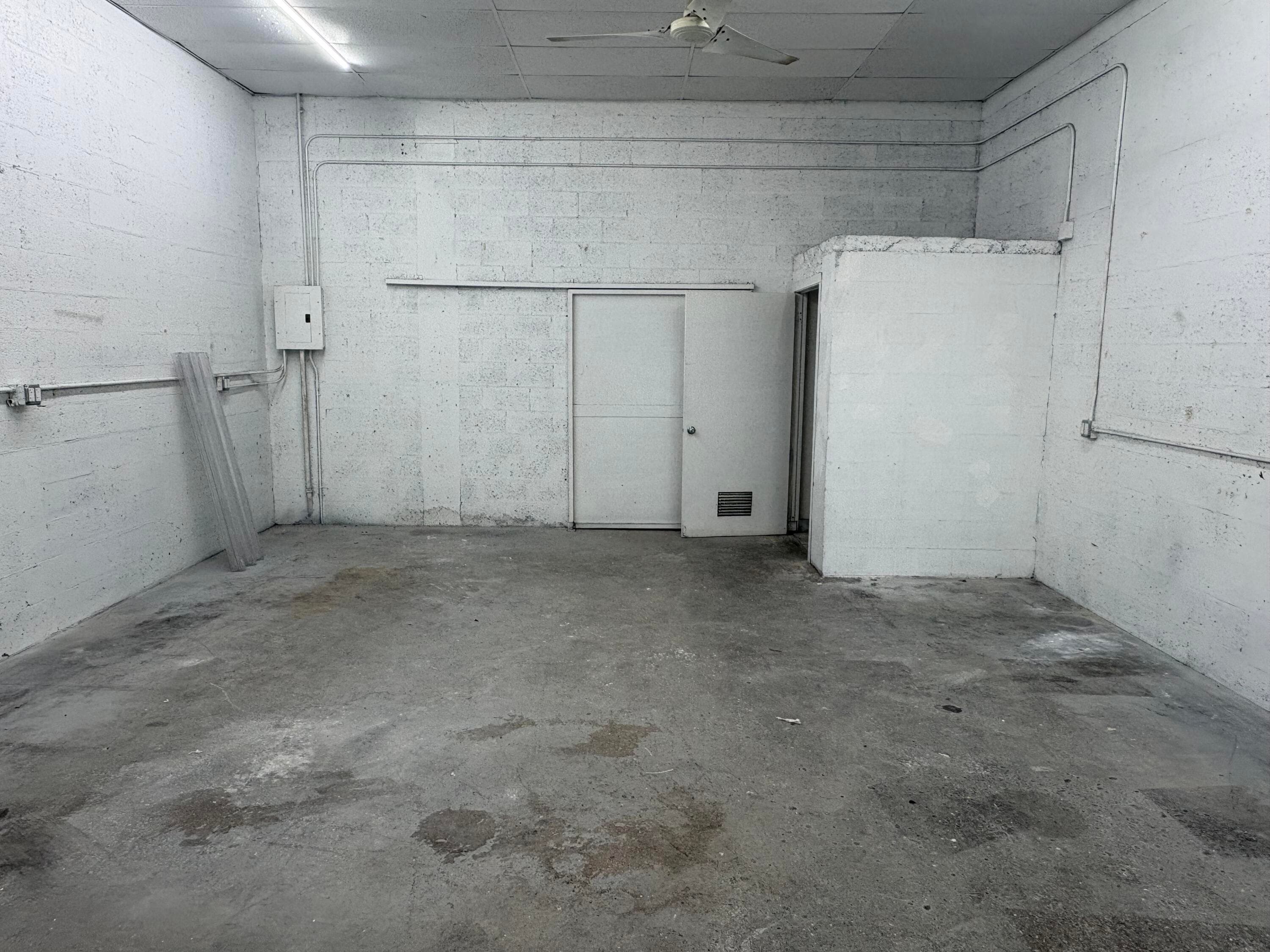 832 NW 1st Street, Fort Lauderdale, FL 33311 — photo 7 of 16