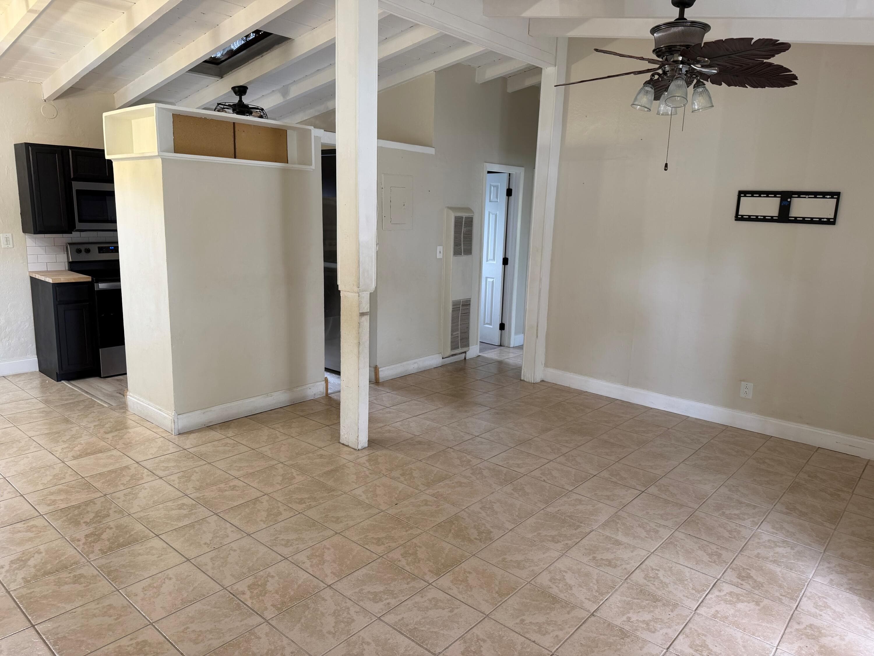 804 SW 24th Avenue, Fort Lauderdale, FL 33312 — photo 4 of 10