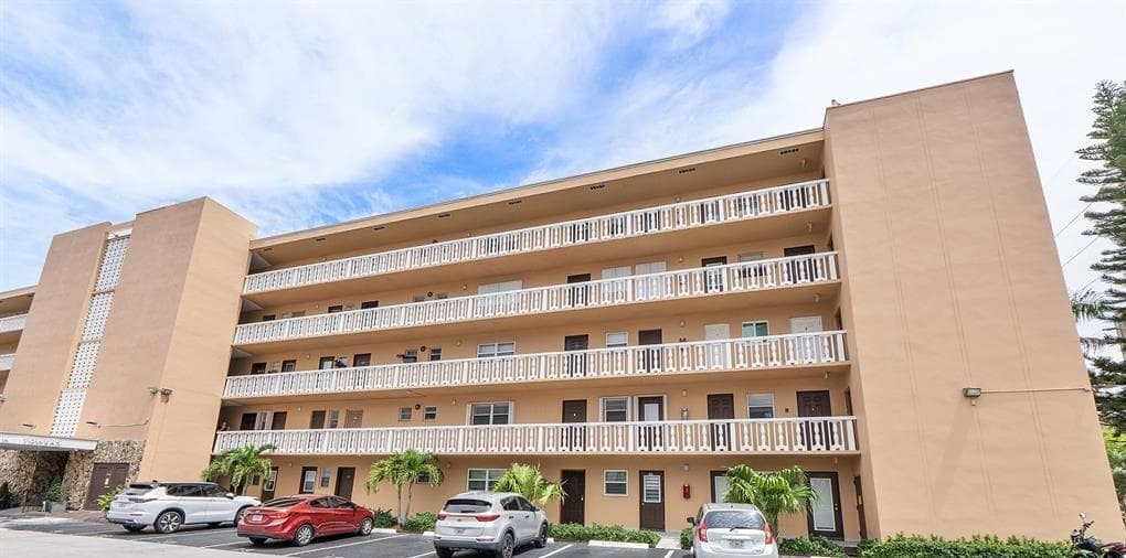 2900 NW 47th Terrace 304b, Lauderdale Lakes, FL 33313 — photo 13 of 18