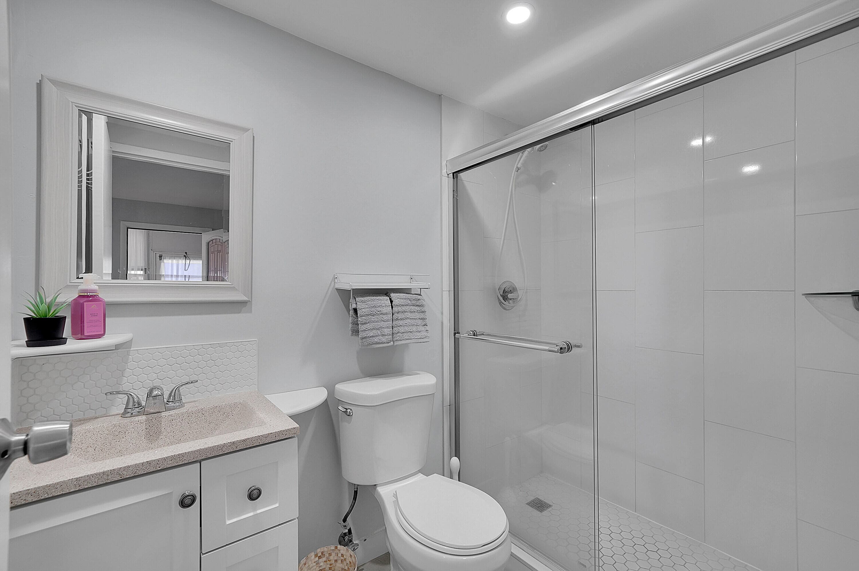 646 Flanders N, Delray Beach, FL 33484 — photo 21 of 28