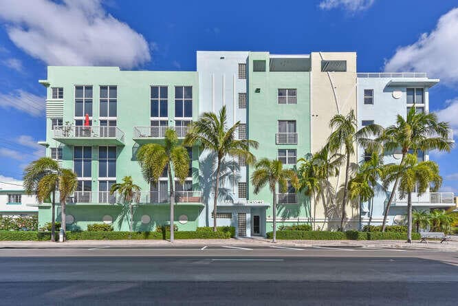 108 Lake Avenue 406, Lake Worth Beach, FL 33460 — photo 1 of 54