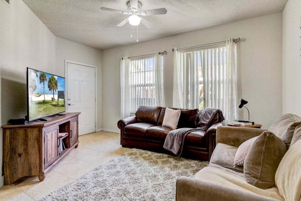 130 SW Peacock Boulevard 16, Port St. Lucie, FL 34986 — photo 3 of 33