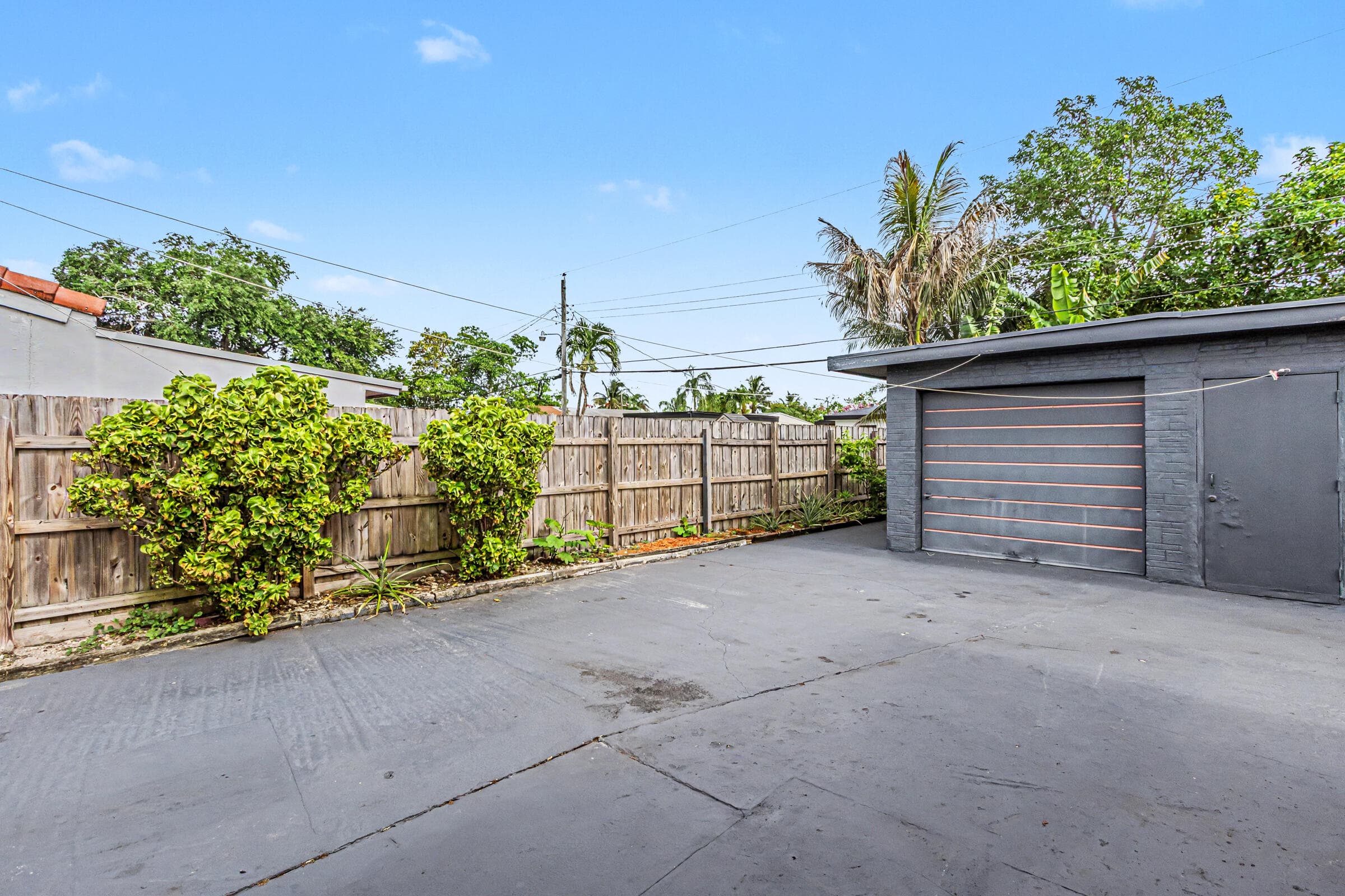 6417 SW 23rd Street, Miramar, FL 33023 — photo 7 of 45