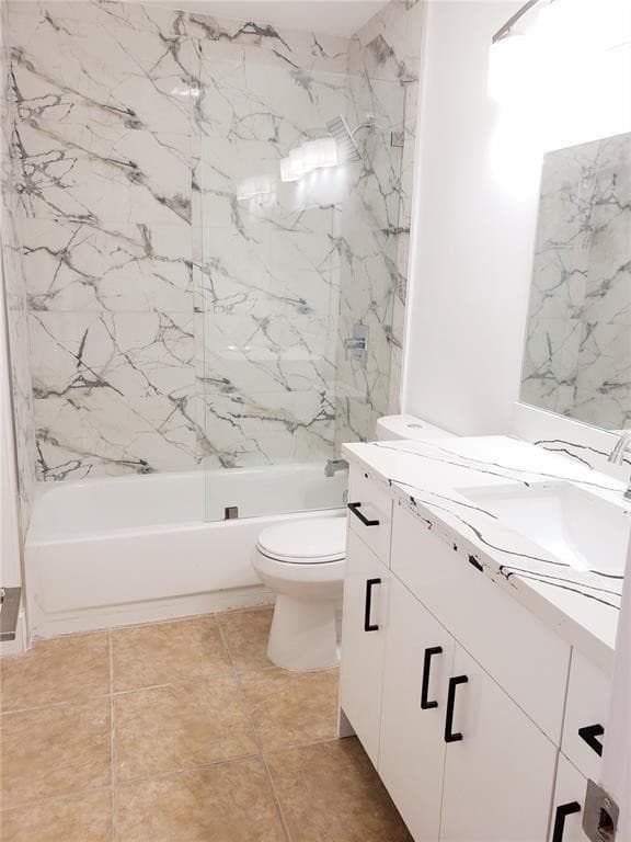 18338 NW 68th Avenue B, Hialeah, FL 33015 — photo 19 of 24