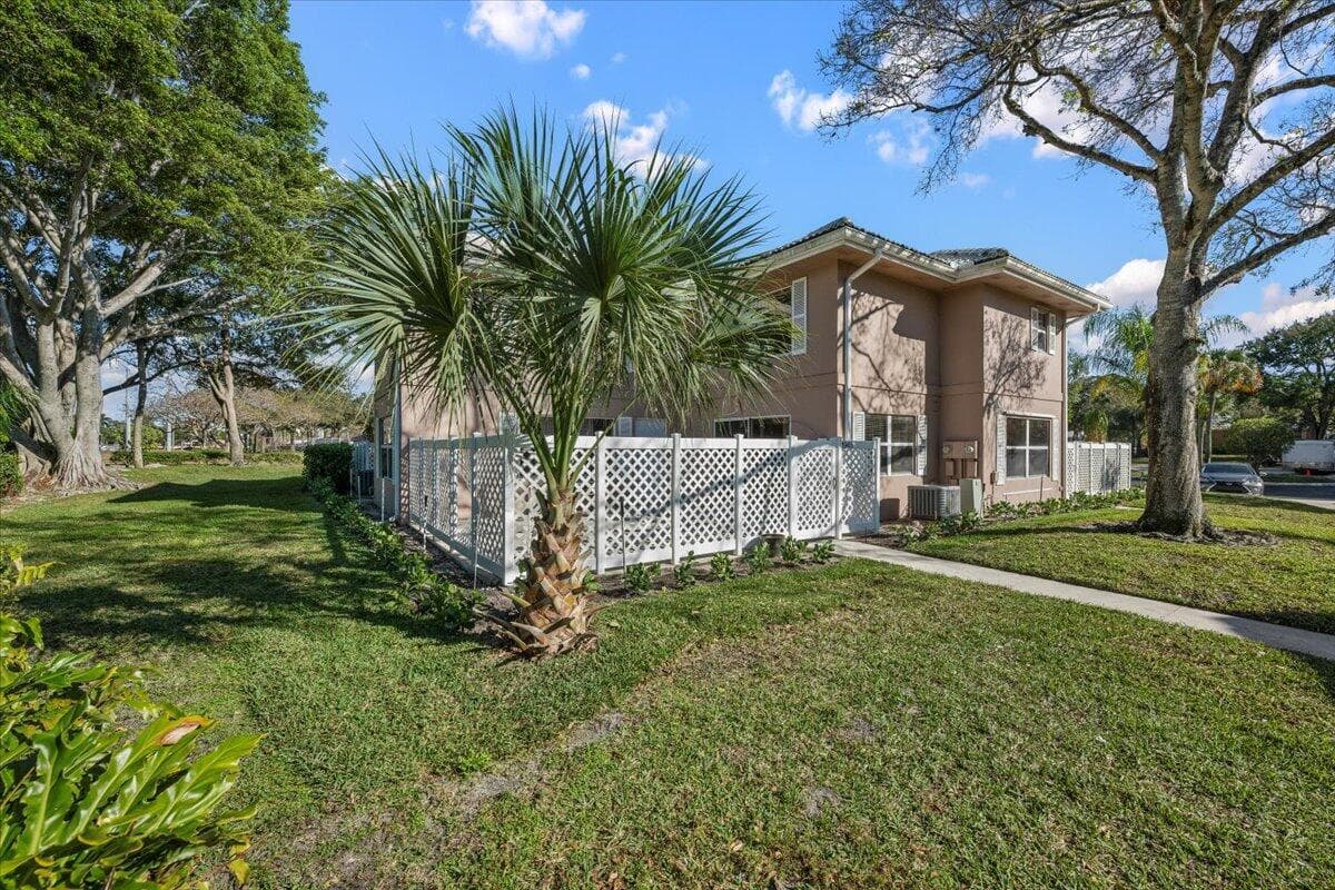 1945 Stratford Way, West Palm Beach, FL 33409 — photo 27 of 43