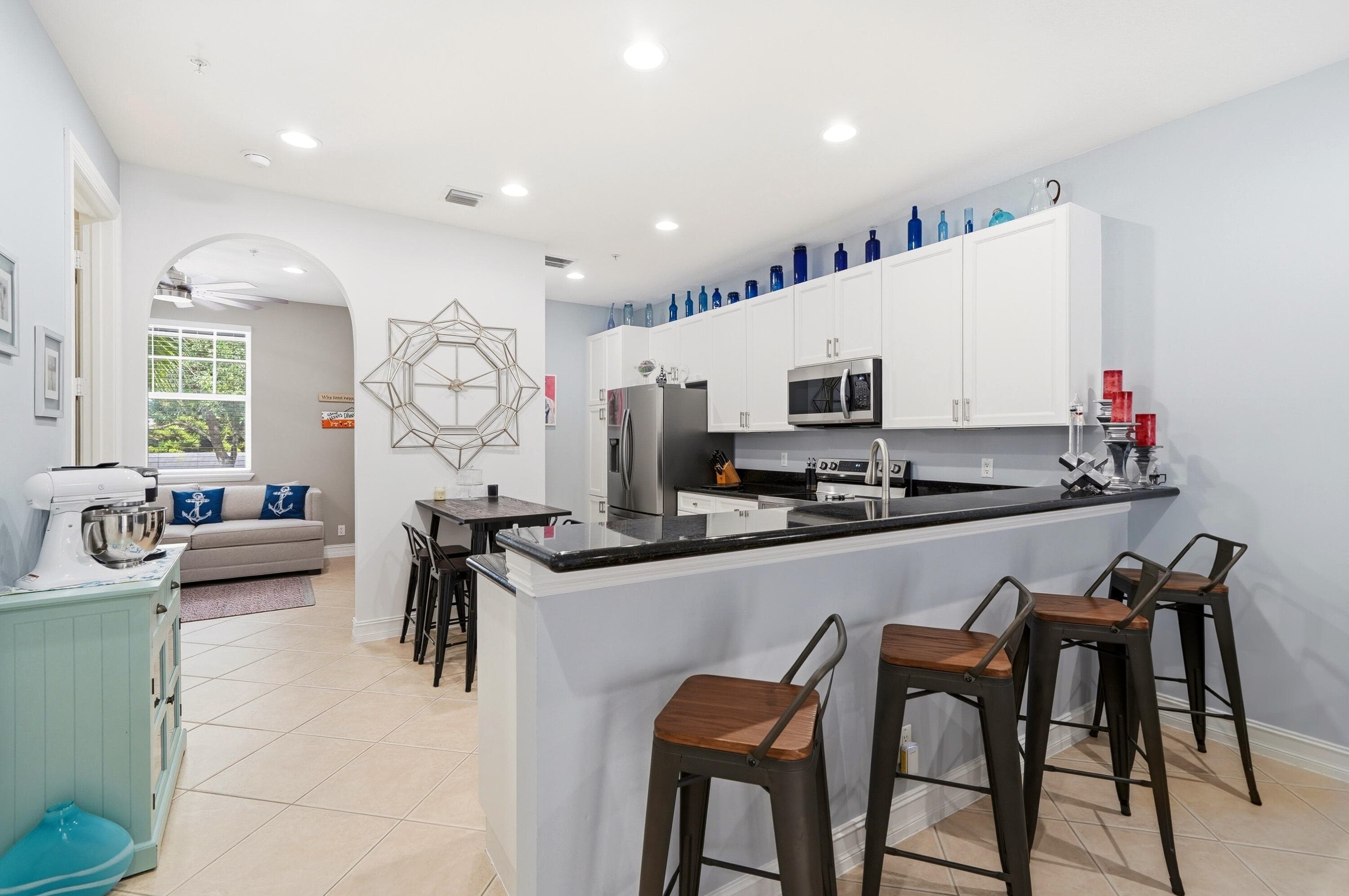 2265 NE 9th Avenue, Wilton Manors, FL 33305 — photo 12 of 50