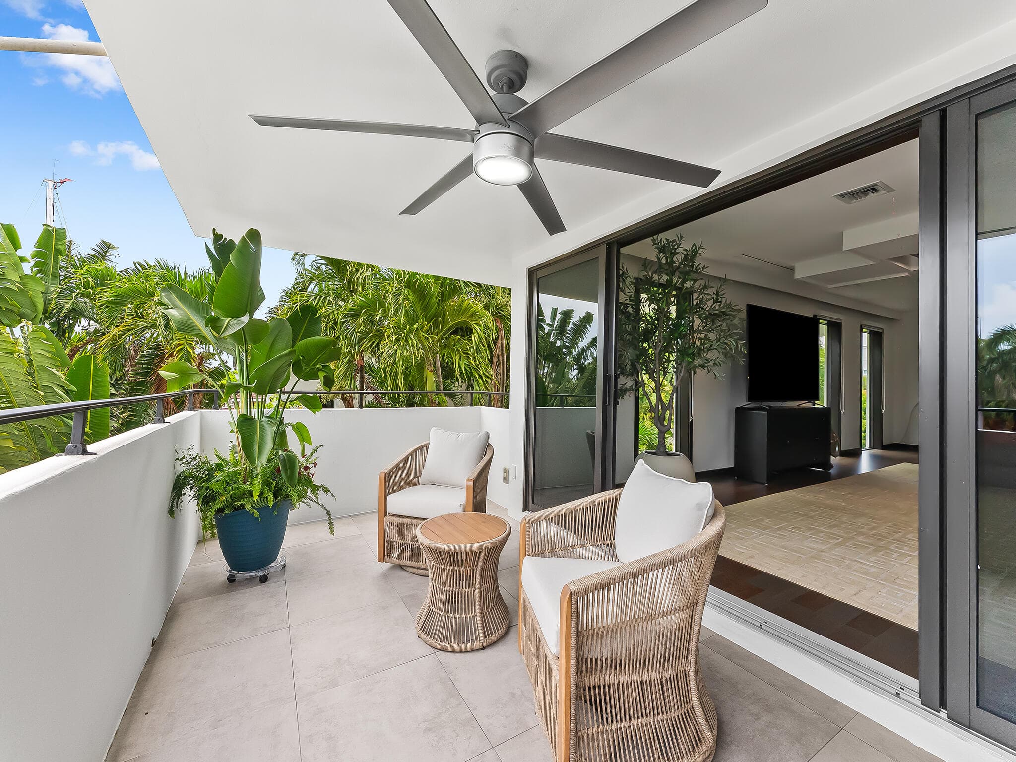 76 Isle Of Venice Drive G, Fort Lauderdale, FL 33301 — photo 18 of 35
