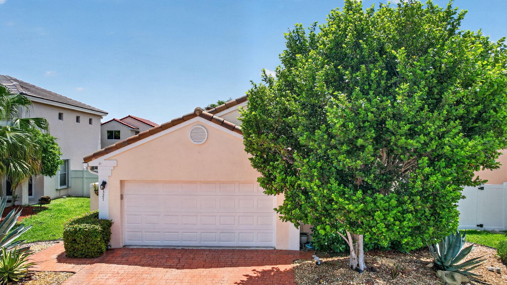 Single Family Residence in Pembroke Pines — photo 54 of 64