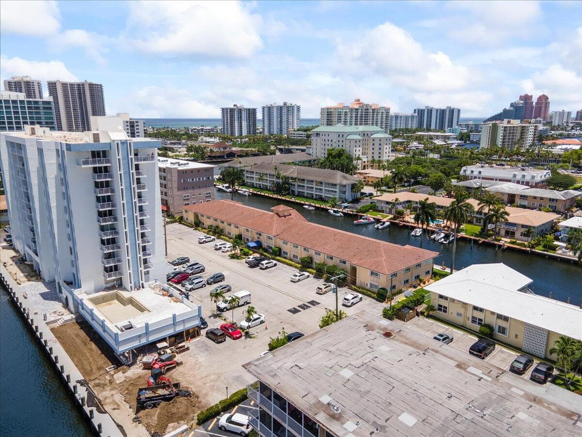 2864 NE 33rd Court 205, Fort Lauderdale, FL 33306 — photo 38 of 39