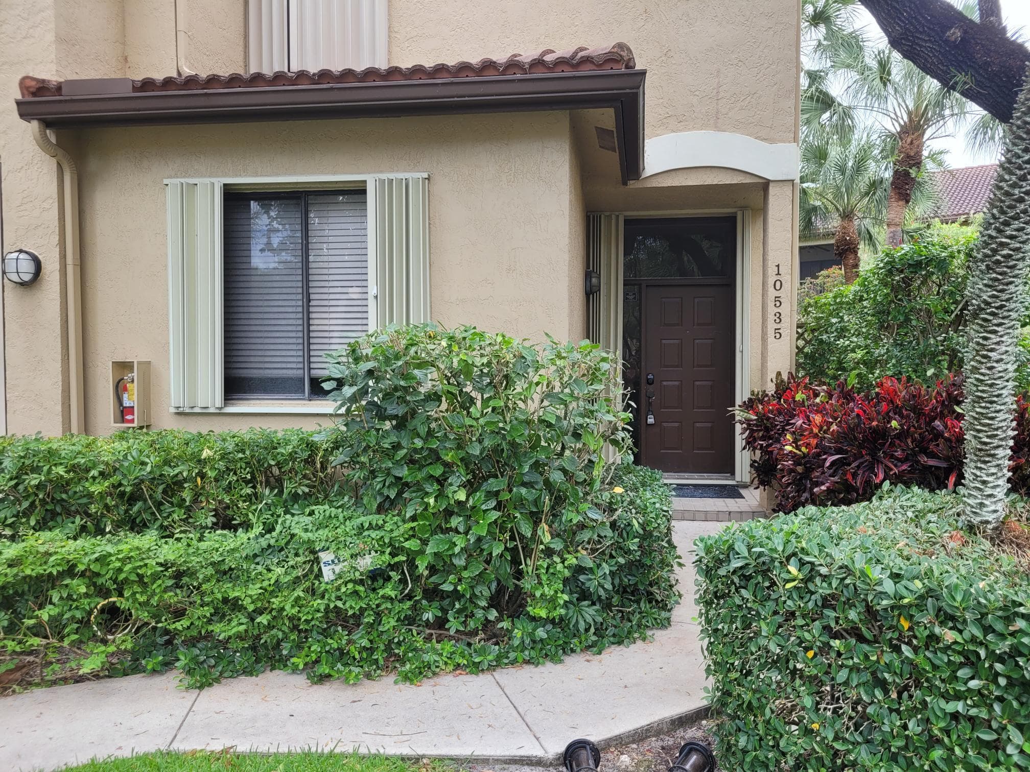 10535 NW 10th Street B-129, Plantation, FL 33322 — photo 1 of 20