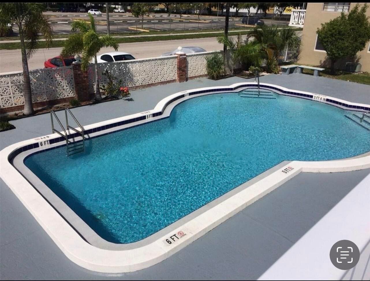 3300 NE 10th Terrace 1, Pompano Beach, FL 33064 — photo 3 of 18