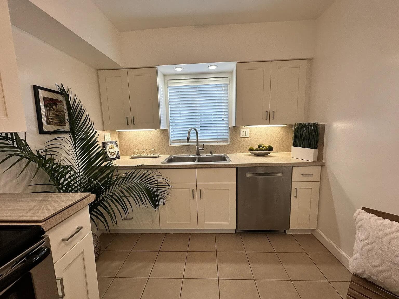 950 E Dayton Circle, Fort Lauderdale, FL 33312 — photo 5 of 23