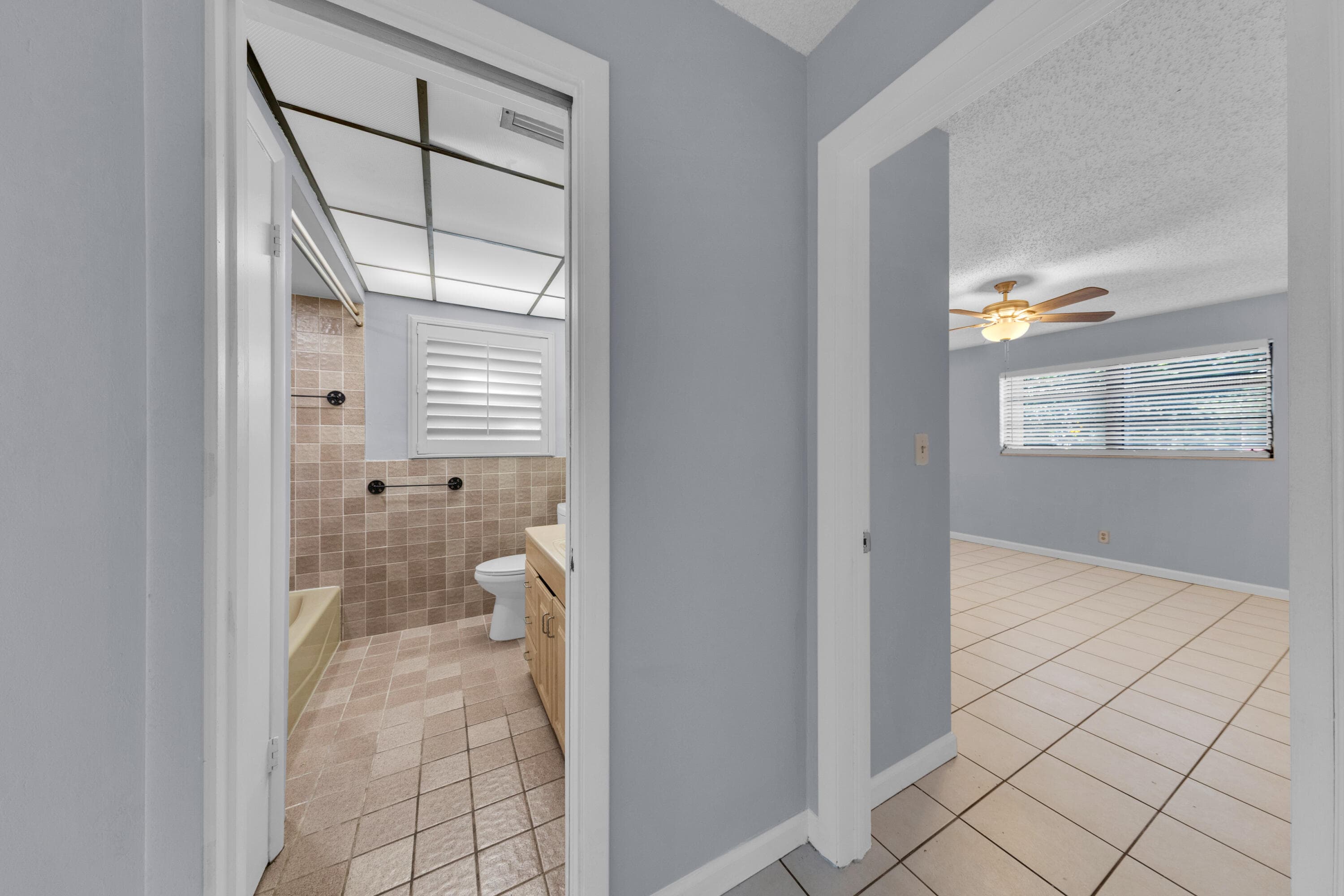 608-612 NE 21st Court, Wilton Manors, FL 33305 — photo 14 of 38