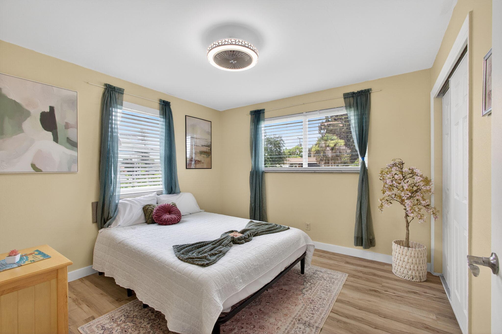 140 W 31st Court, Riviera Beach, FL 33404 — photo 28 of 59