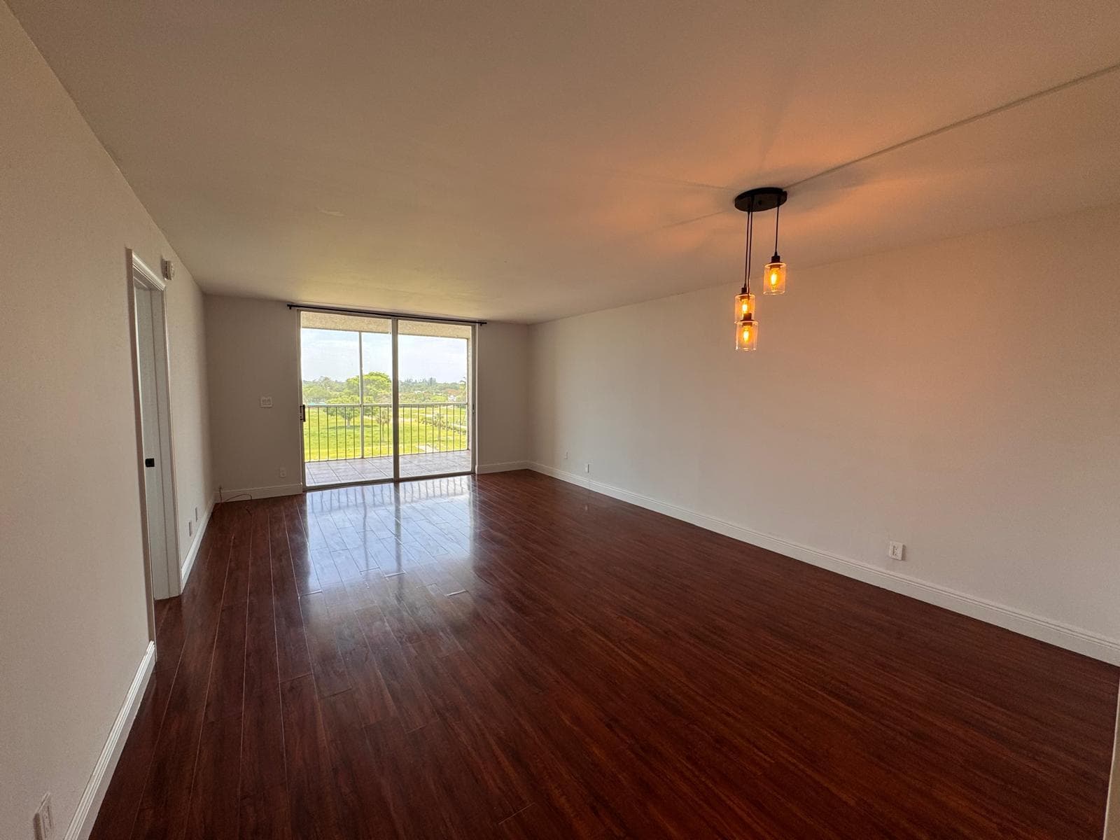 4570 NW 18th Avenue 605, Deerfield Beach, FL 33064 — photo 6 of 38