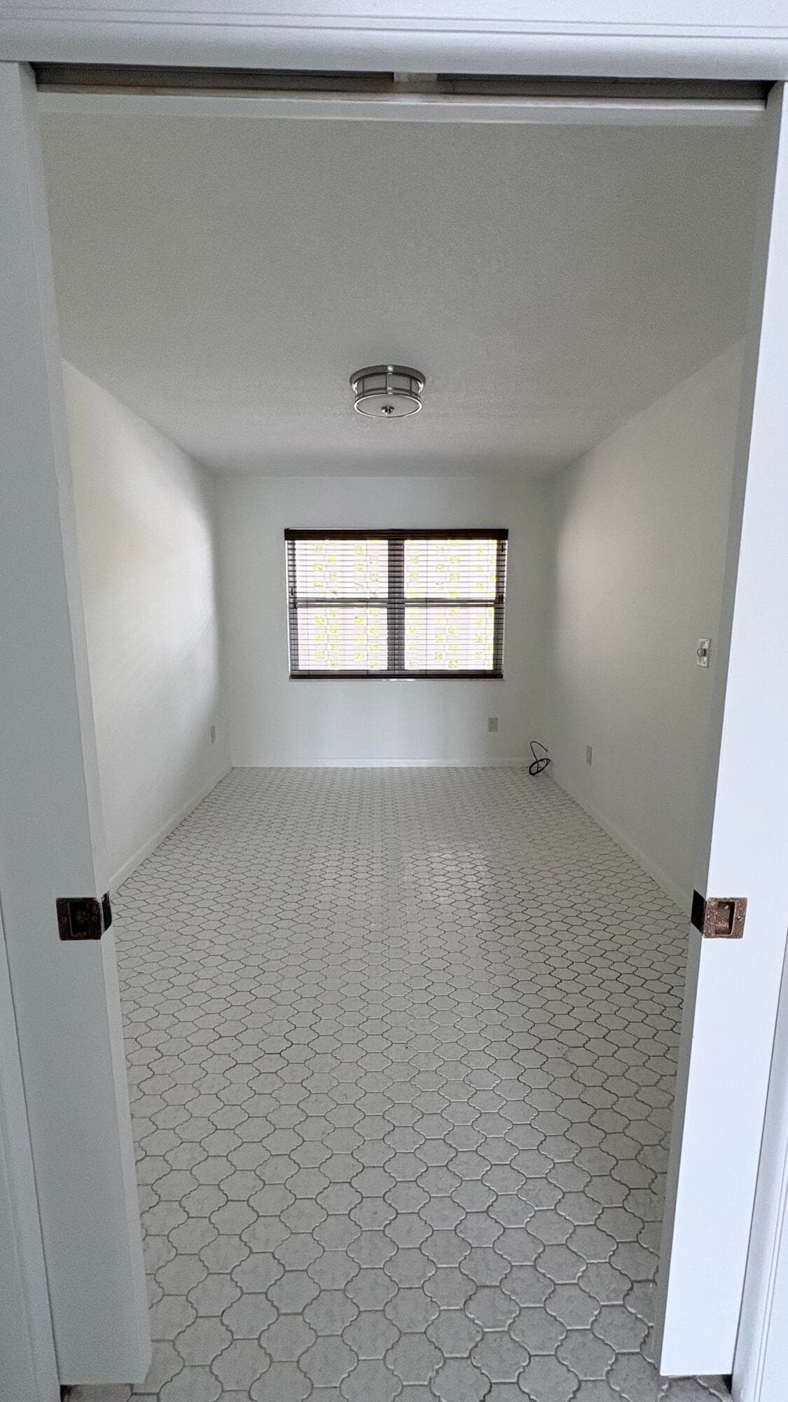 879 NE 195th Street 227, Miami, FL 33179 — photo 23 of 36
