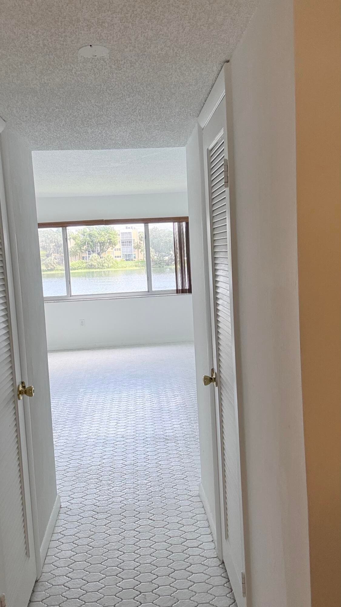 879 NE 195th Street 227, Miami, FL 33179 — photo 25 of 36
