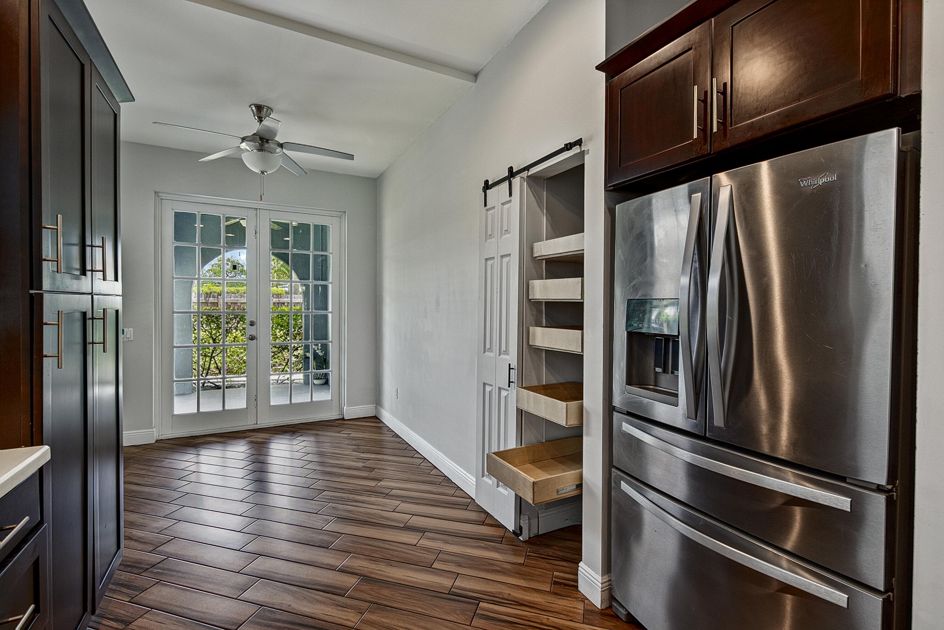 1135 NE 3rd Avenue, Fort Lauderdale, FL 33304 — photo 20 of 46