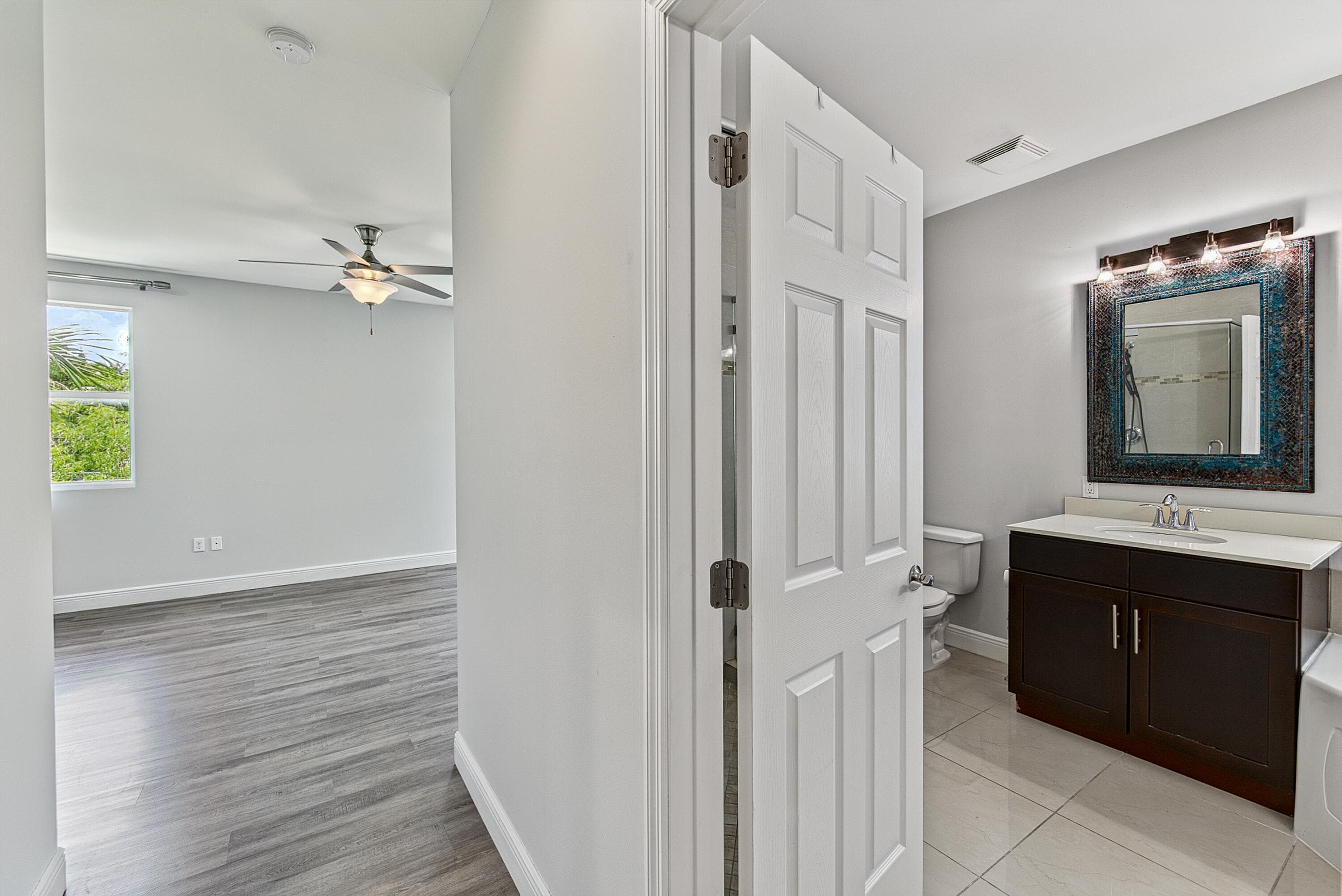 1135 NE 3rd Avenue, Fort Lauderdale, FL 33304 — photo 25 of 46
