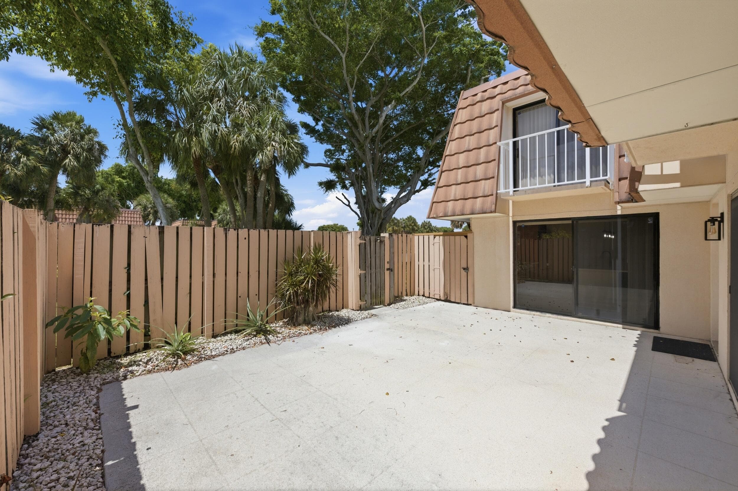 515 Green Springs Place, West Palm Beach, FL 33409 — photo 3 of 16