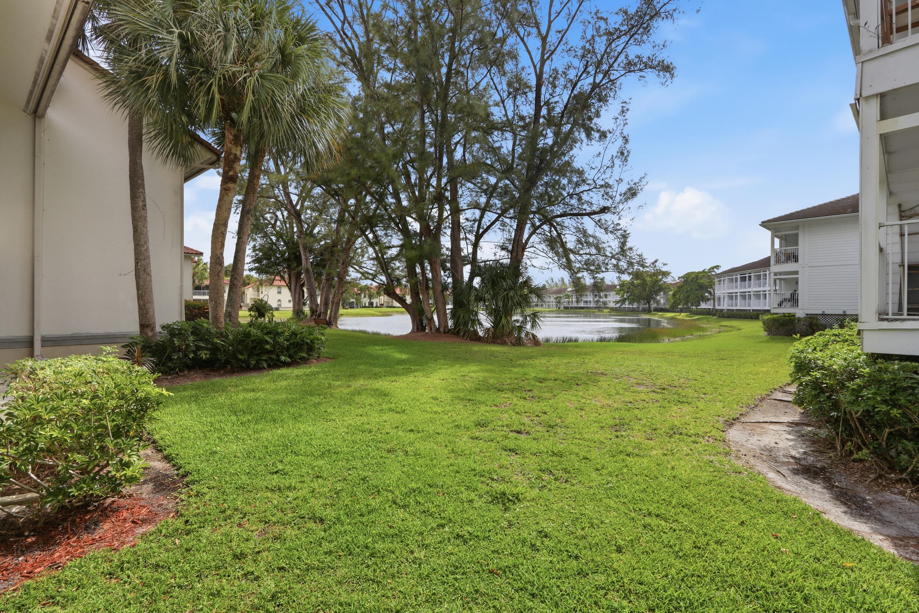 250 Cypress Point Drive, Palm Beach Gardens, FL 33418 — photo 17 of 30