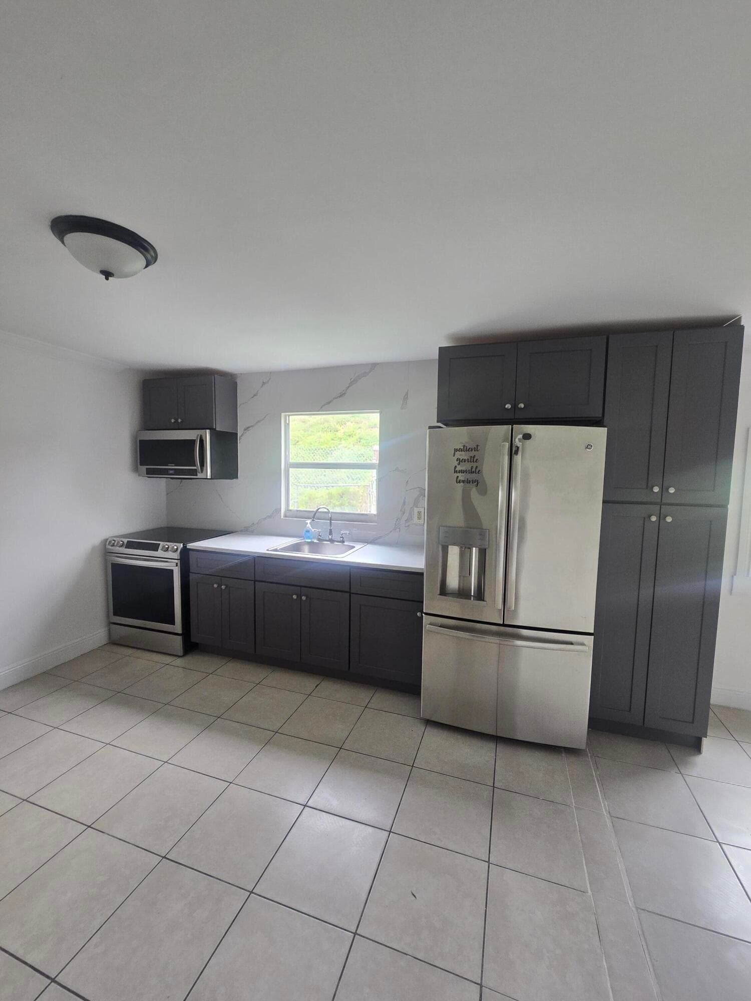 6209 Grant Street, Hollywood, FL 33024 — photo 2 of 7