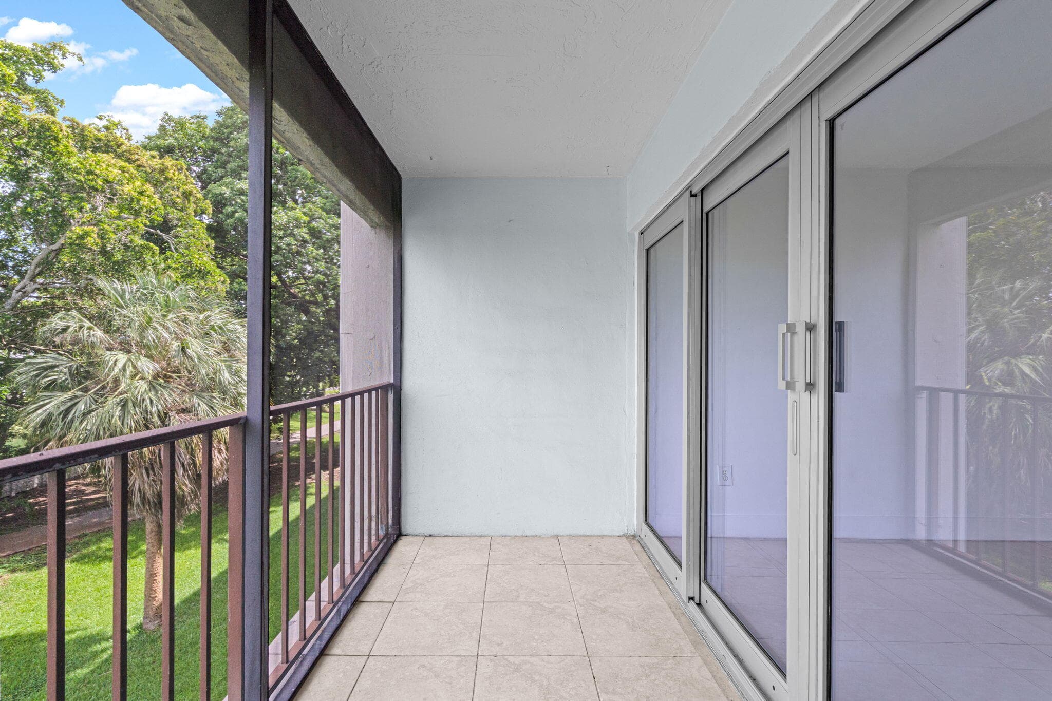 9170 Fontainebleau Boulevard 301, Miami, FL 33172 — photo 30 of 35