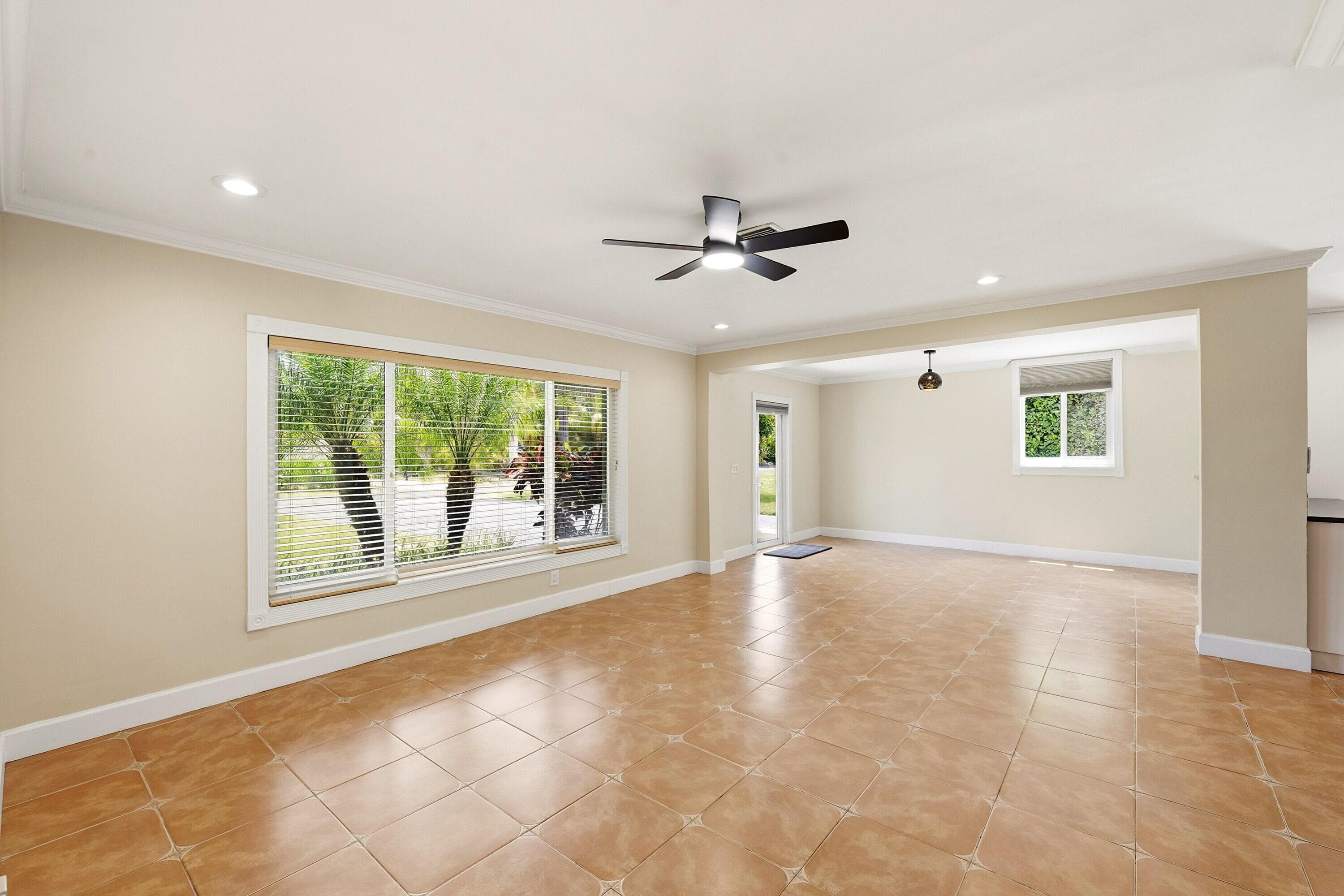 2811 NE 16th Street, Pompano Beach, FL 33062 — photo 17 of 54