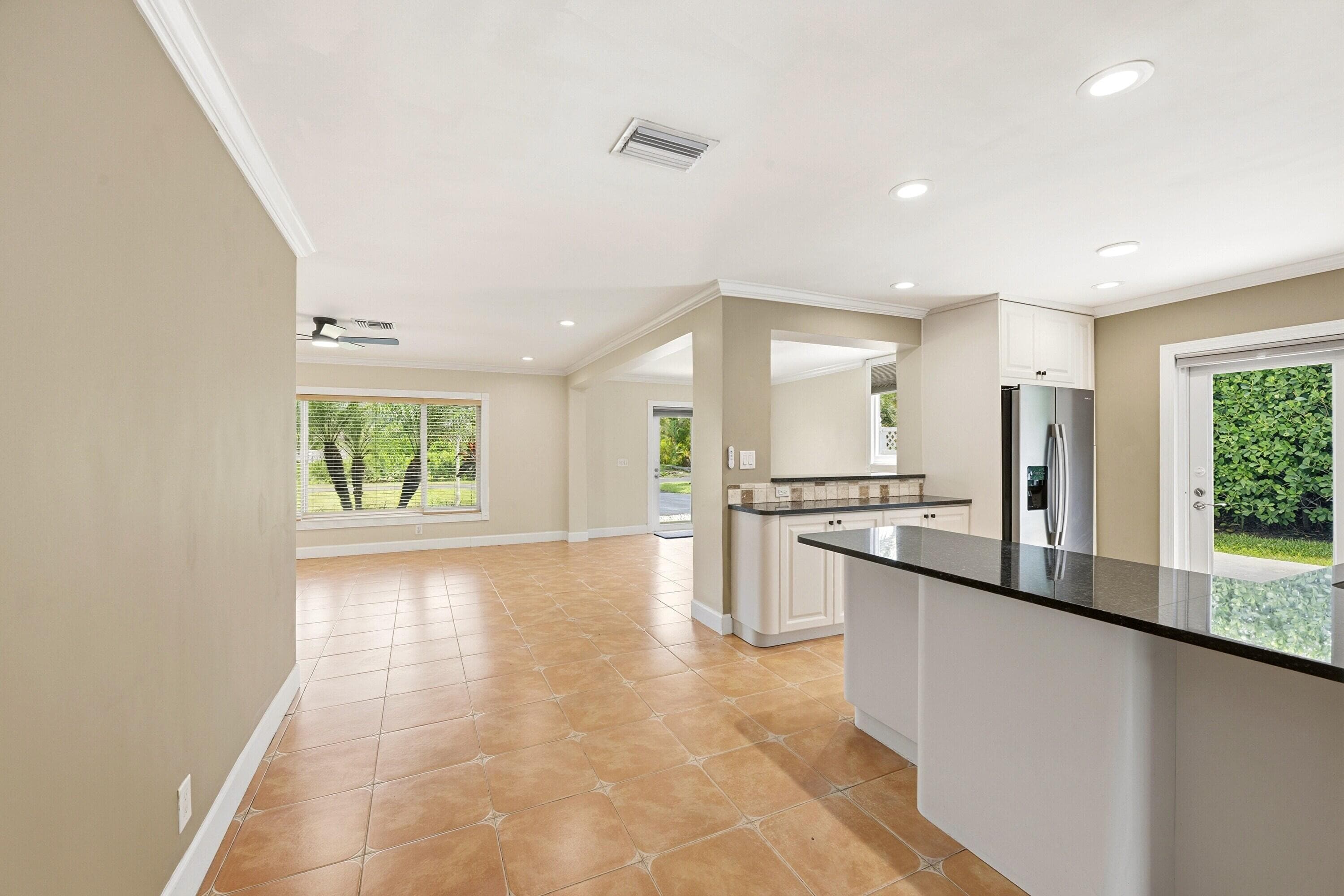 2811 NE 16th Street, Pompano Beach, FL 33062 — photo 21 of 54
