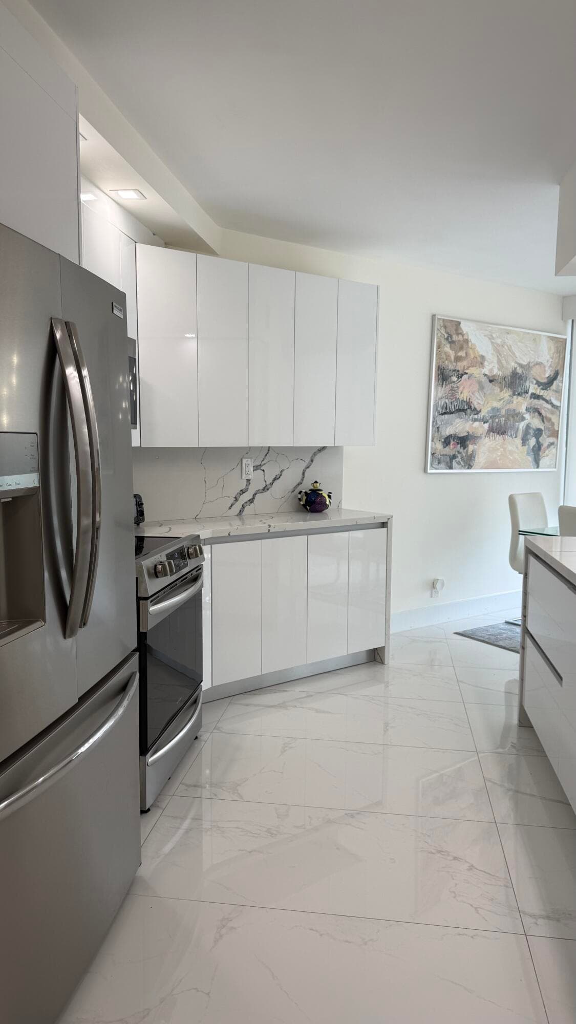 16425 Collins Avenue 2514, Sunny Isles Beach, FL 33160 — photo 10 of 13