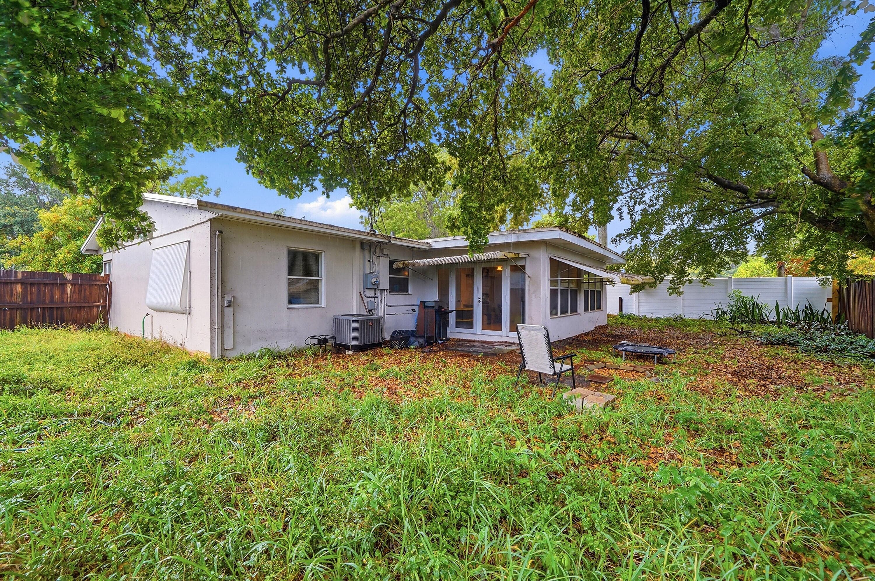 1431 NE 32nd Street, Pompano Beach, FL 33064 — photo 2 of 18