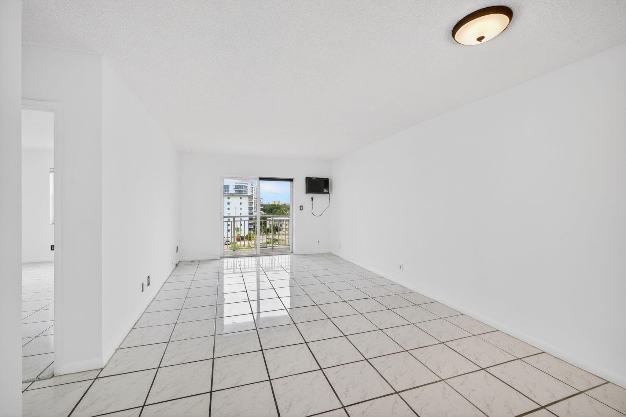 720 Orton Avenue 704, Fort Lauderdale, FL 33304 — photo 7 of 53
