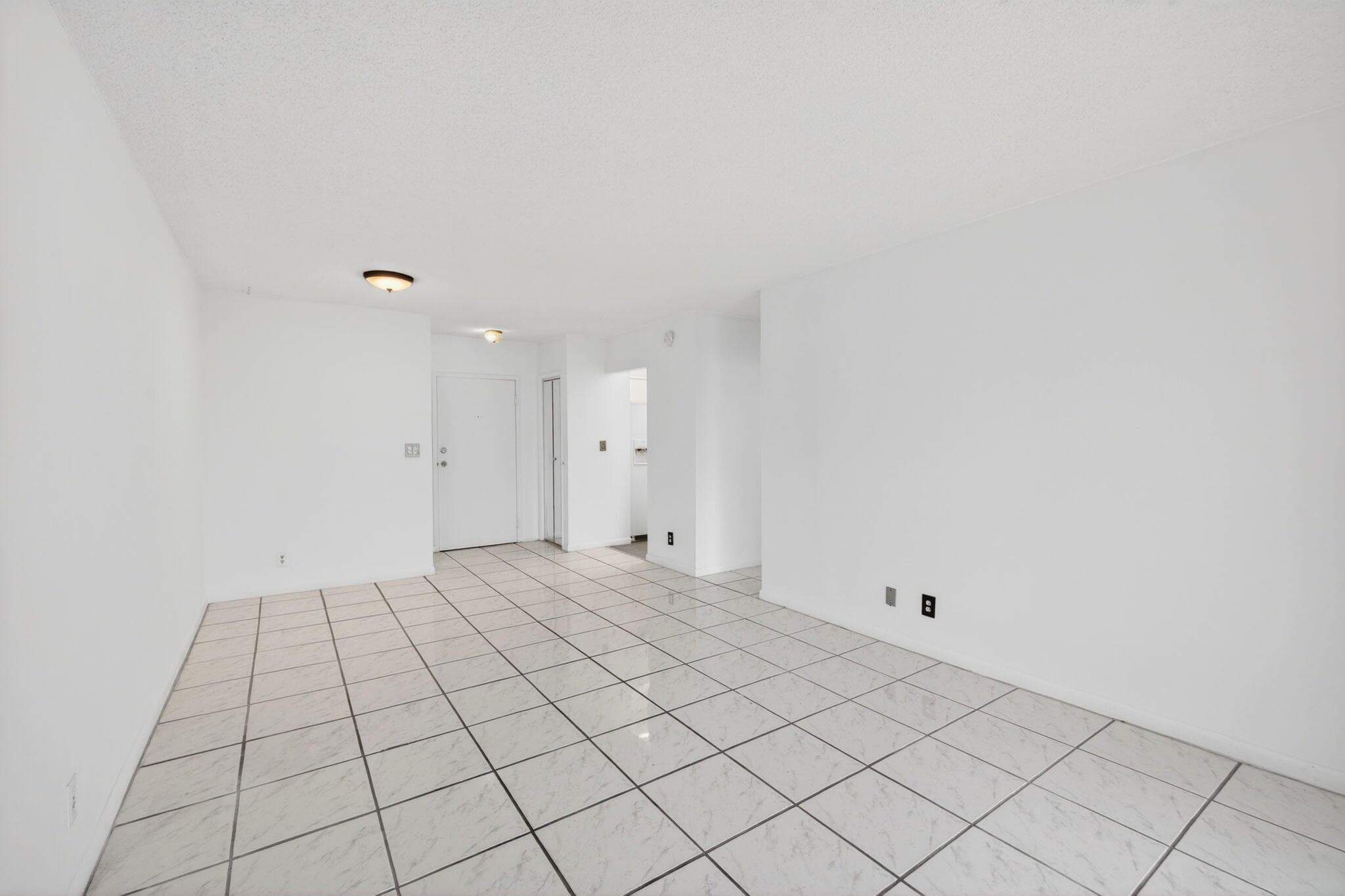 720 Orton Avenue 704, Fort Lauderdale, FL 33304 — photo 10 of 53