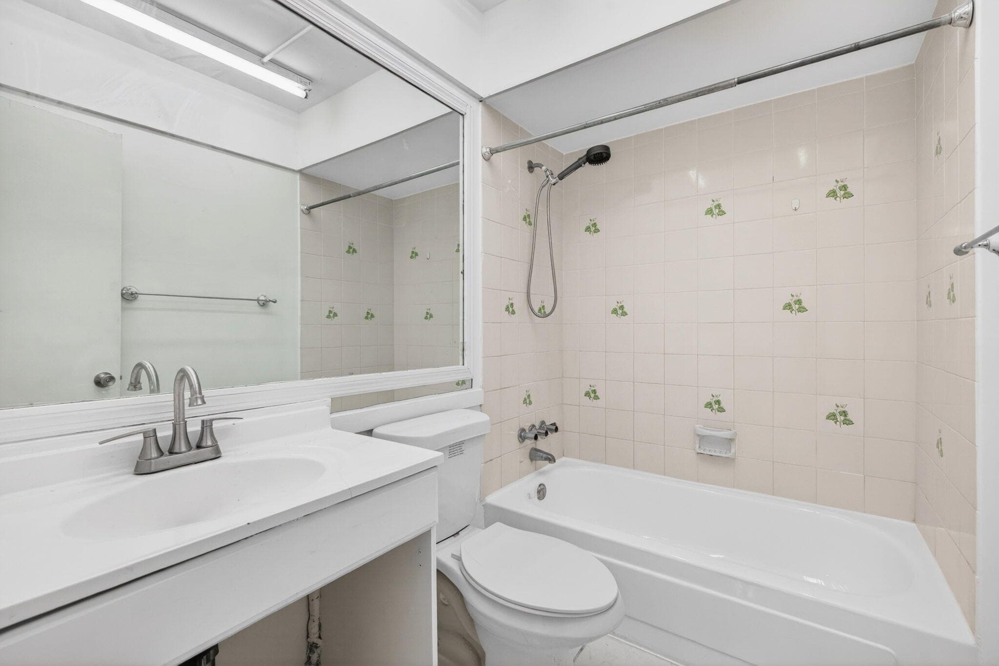720 Orton Avenue 704, Fort Lauderdale, FL 33304 — photo 30 of 53