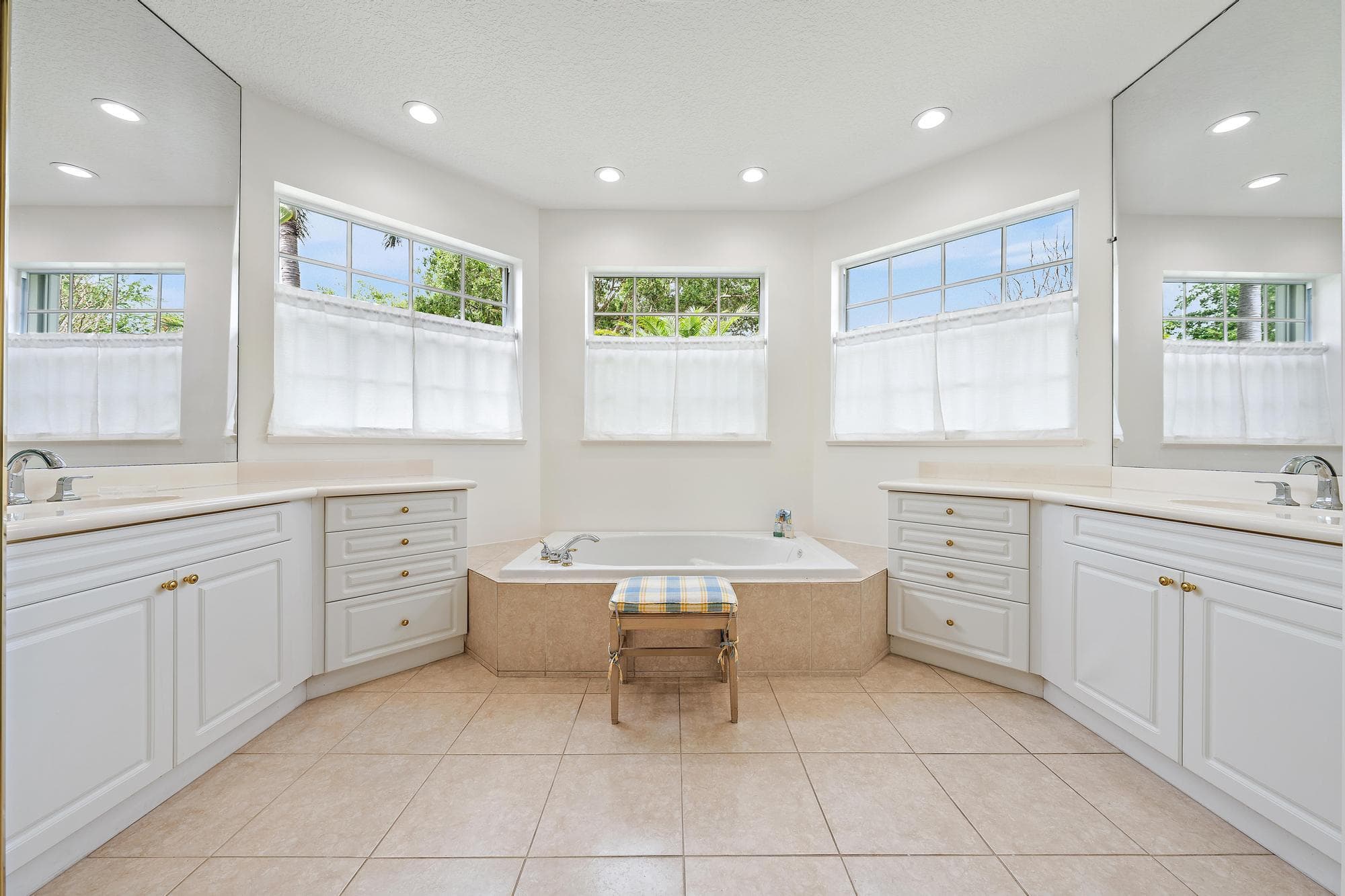9907 SE Osprey Pointe Drive, Hobe Sound, FL 33455 — photo 8 of 35